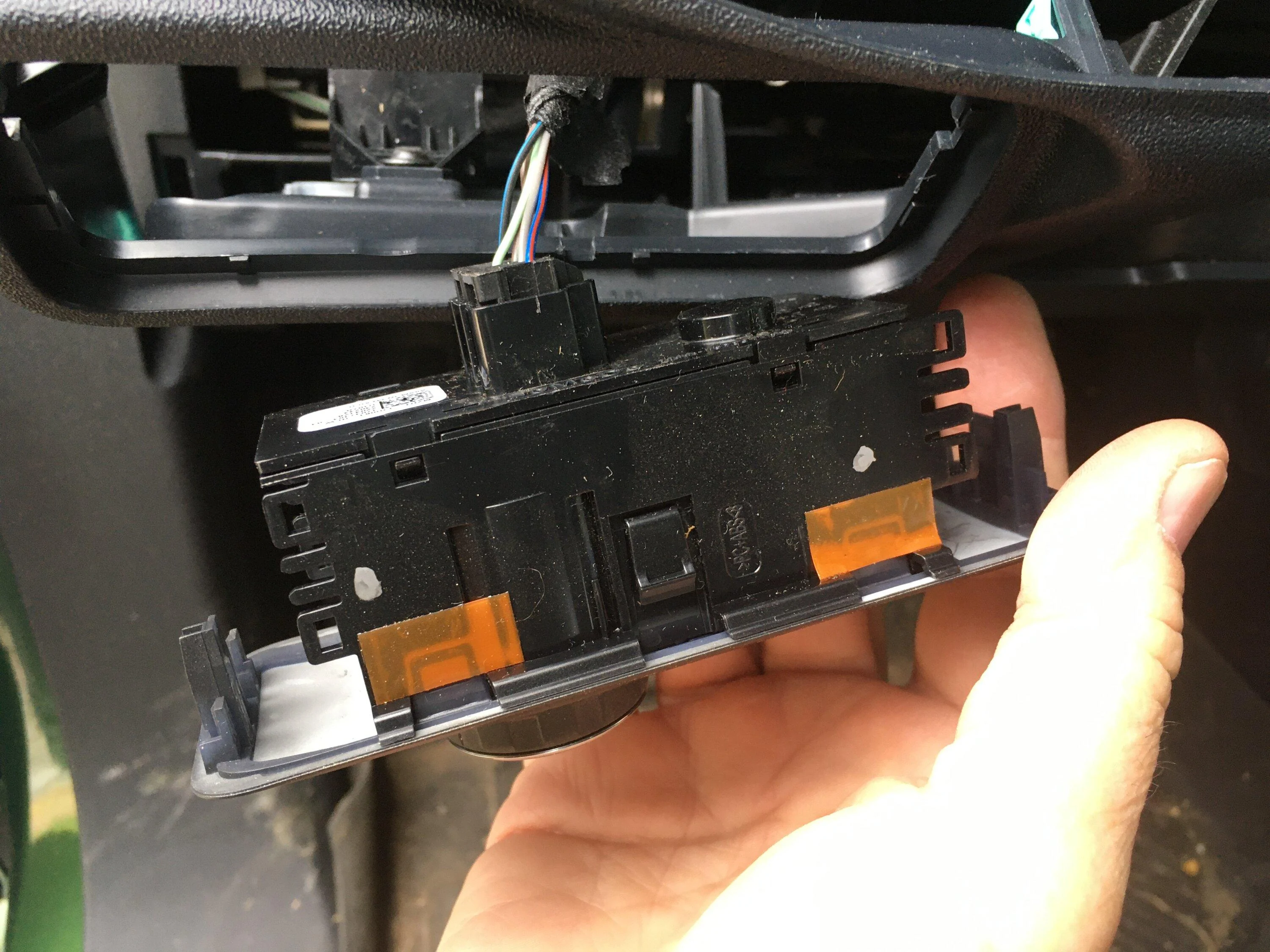 Ford Bronco FIXED: Headlights turning on when switched off BB905866-4523-4D71-990B-AE5122BD6769