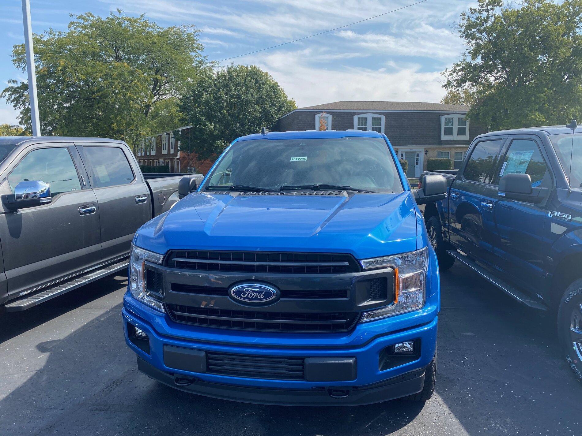 Ford Bronco Velocity Blue Metallic thread IMG_7363