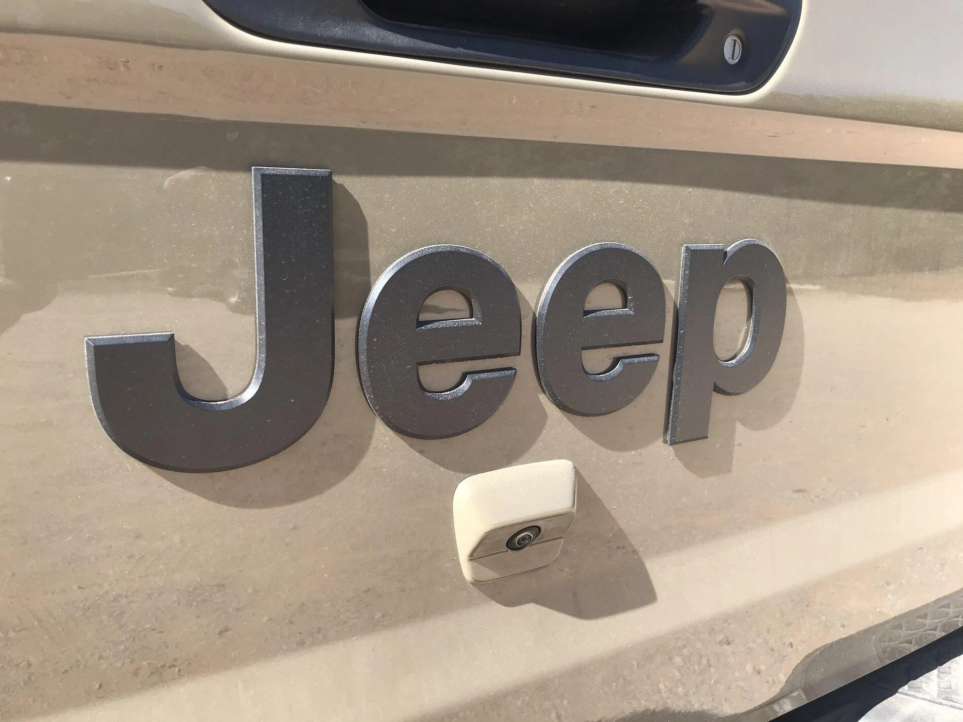 Ford Bronco Cactus Grey vs Lunar Rock 8C3F3A9D-C3F9-48D2-A85A-7FB8C522E5B1