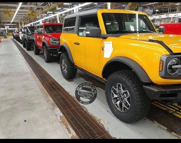 Ford Bronco Bronco Build & Price date 8F98D84D-F13A-4000-BE20-8685A30434E6