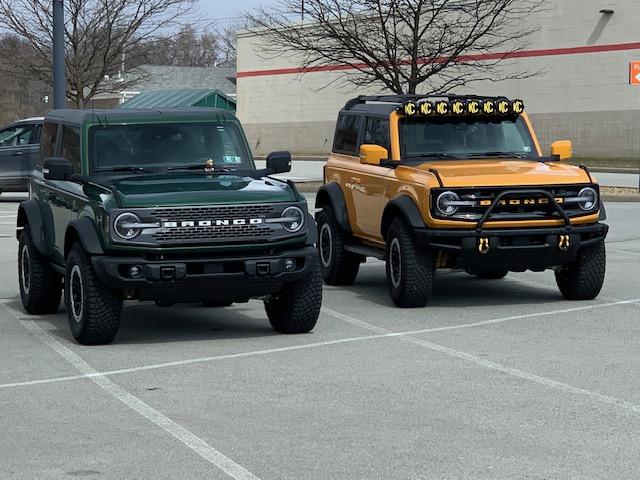 Ford Bronco CYBER ORANGE Bronco Club 3-18-c