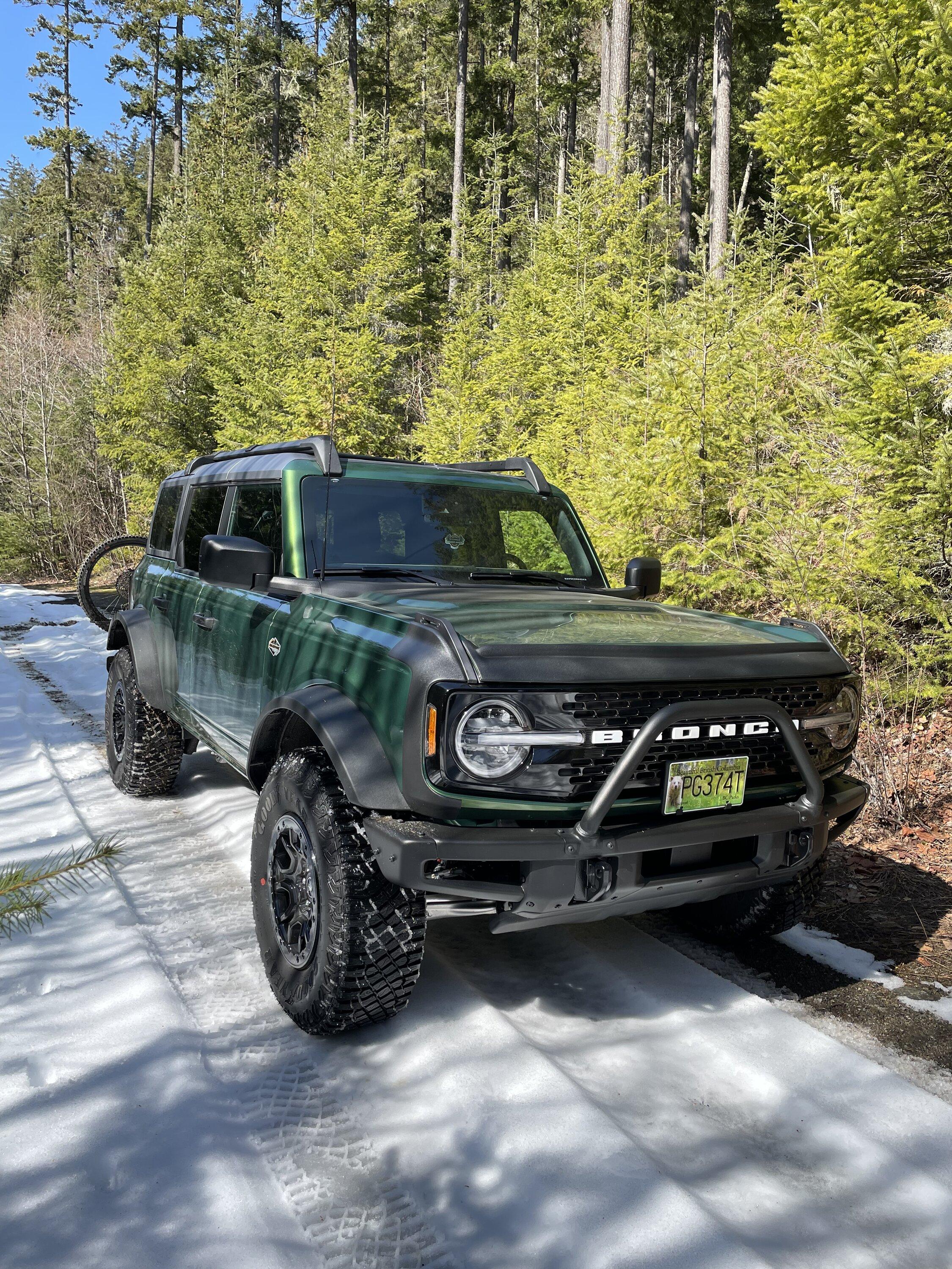 Ford Bronco ERUPTION GREEN Bronco Club CD2B9781-D504-49BE-A4AC-D087035BAF58