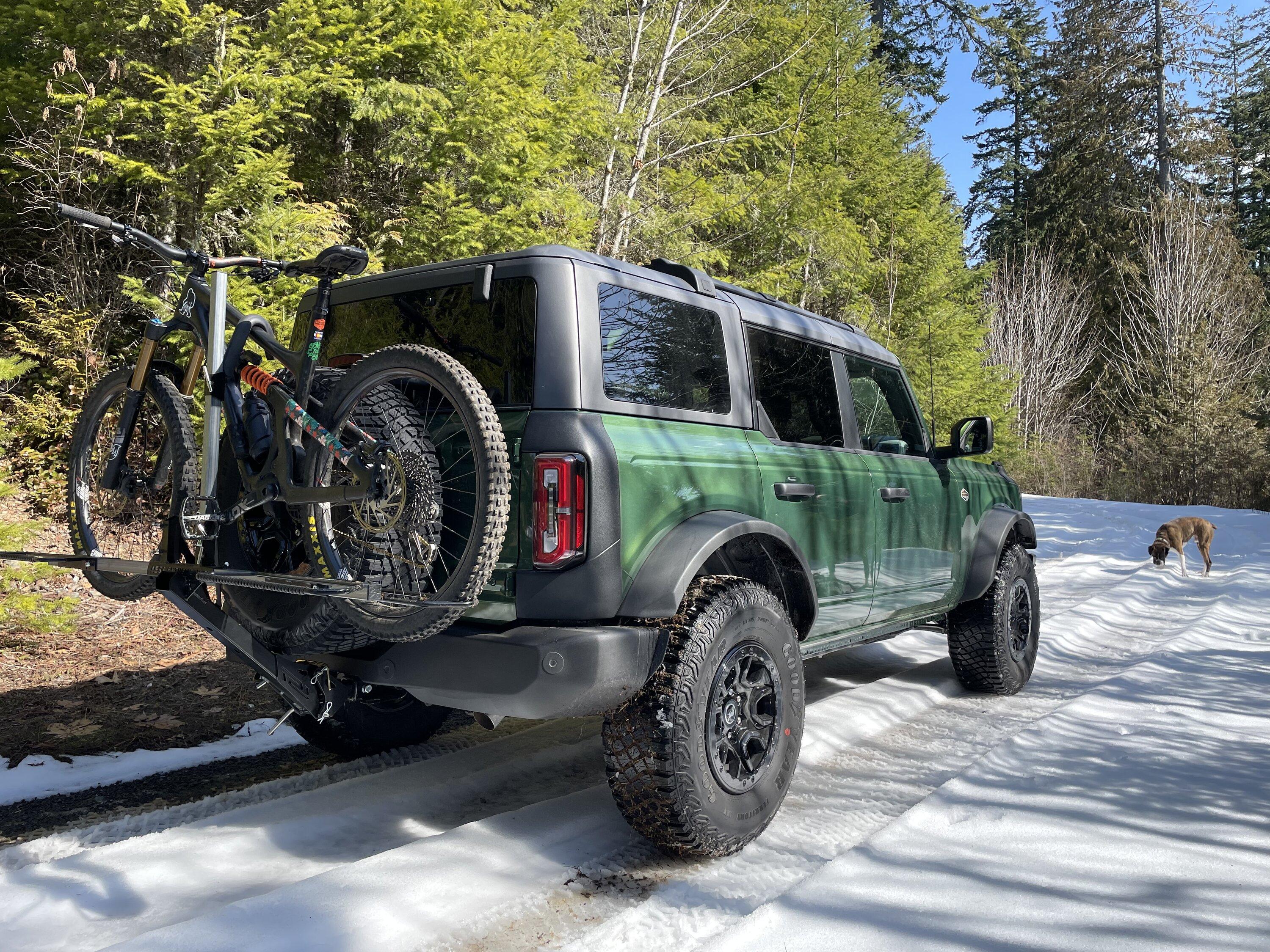 Ford Bronco ERUPTION GREEN Bronco Club 55B1E8B1-99B0-46DF-91F4-99F9D431CD3C