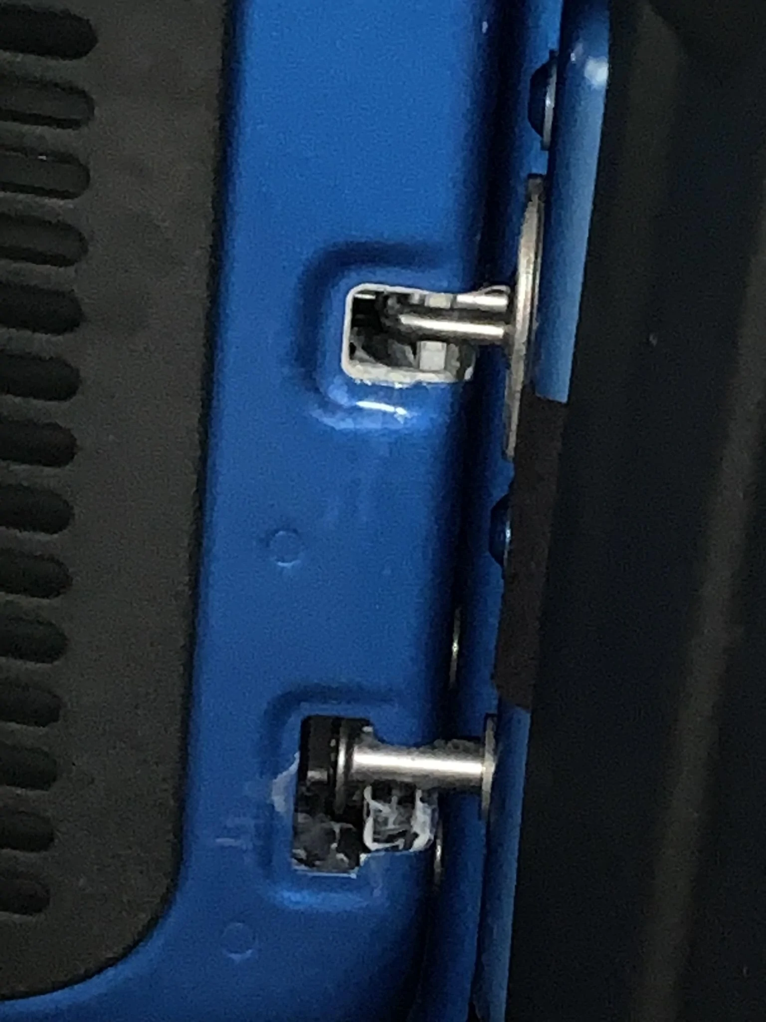Ford Bronco Update on tailgate rattle, with photos tailgatefix3