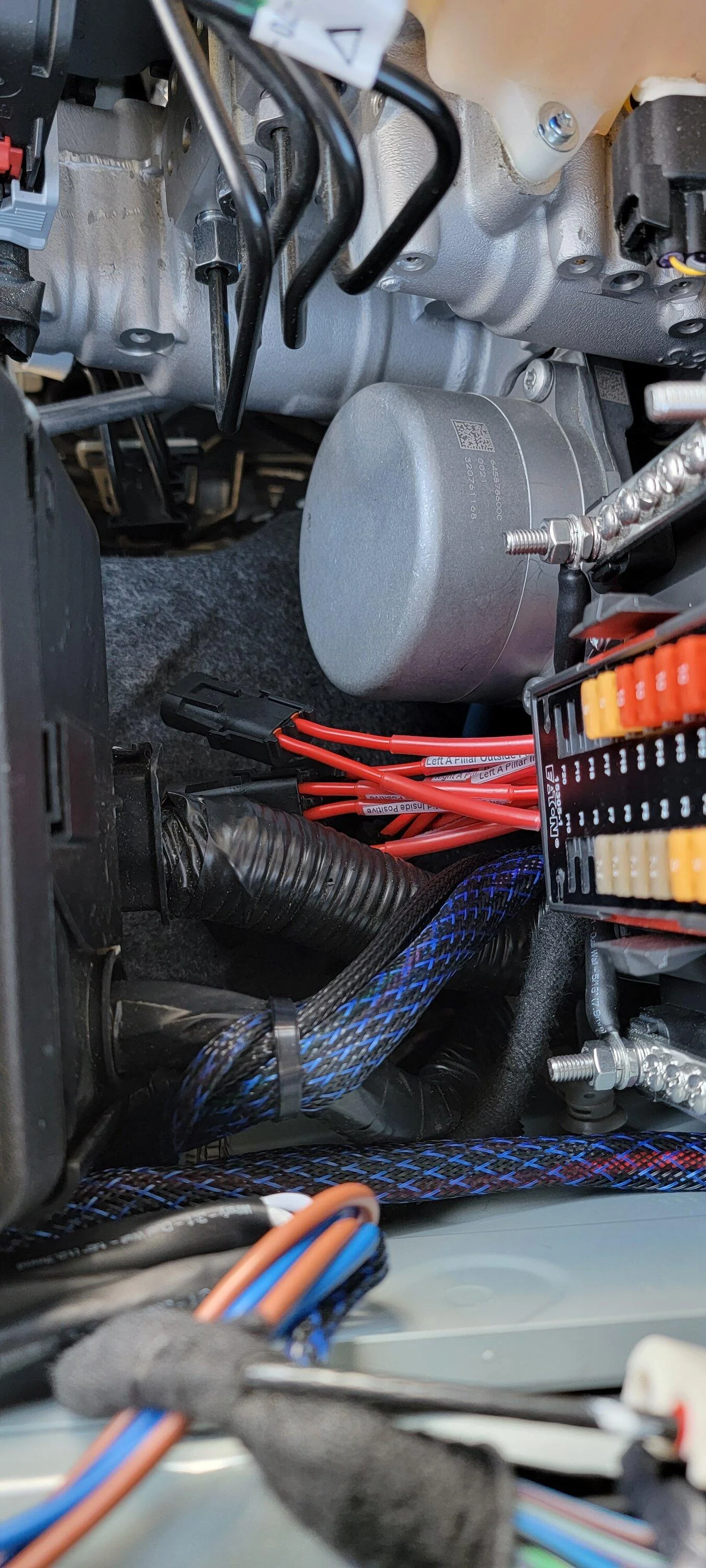 Ford Bronco Project: 100% waterproof fuse box for my off-road lights 20230319_160026