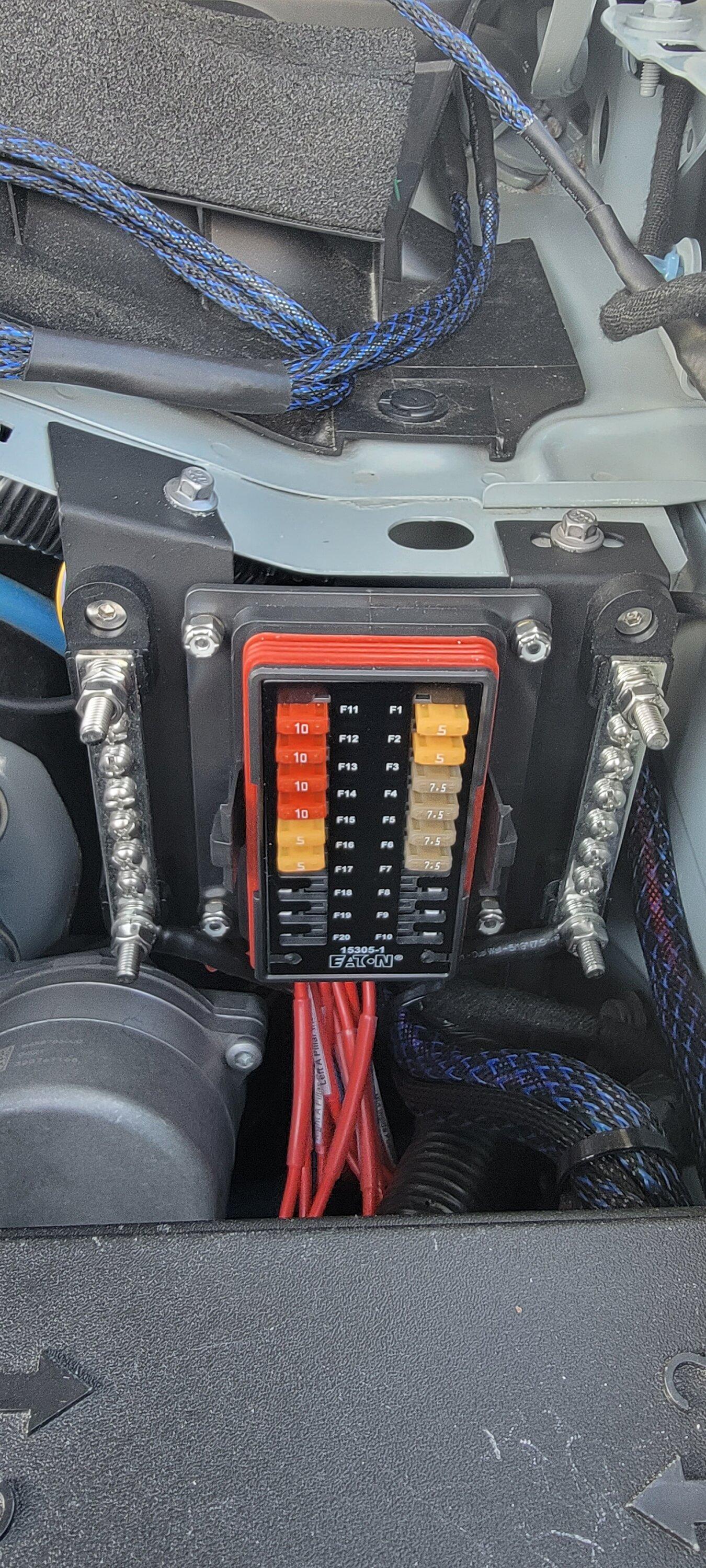 Ford Bronco Project: 100% waterproof fuse box for my off-road lights 20230319_155932