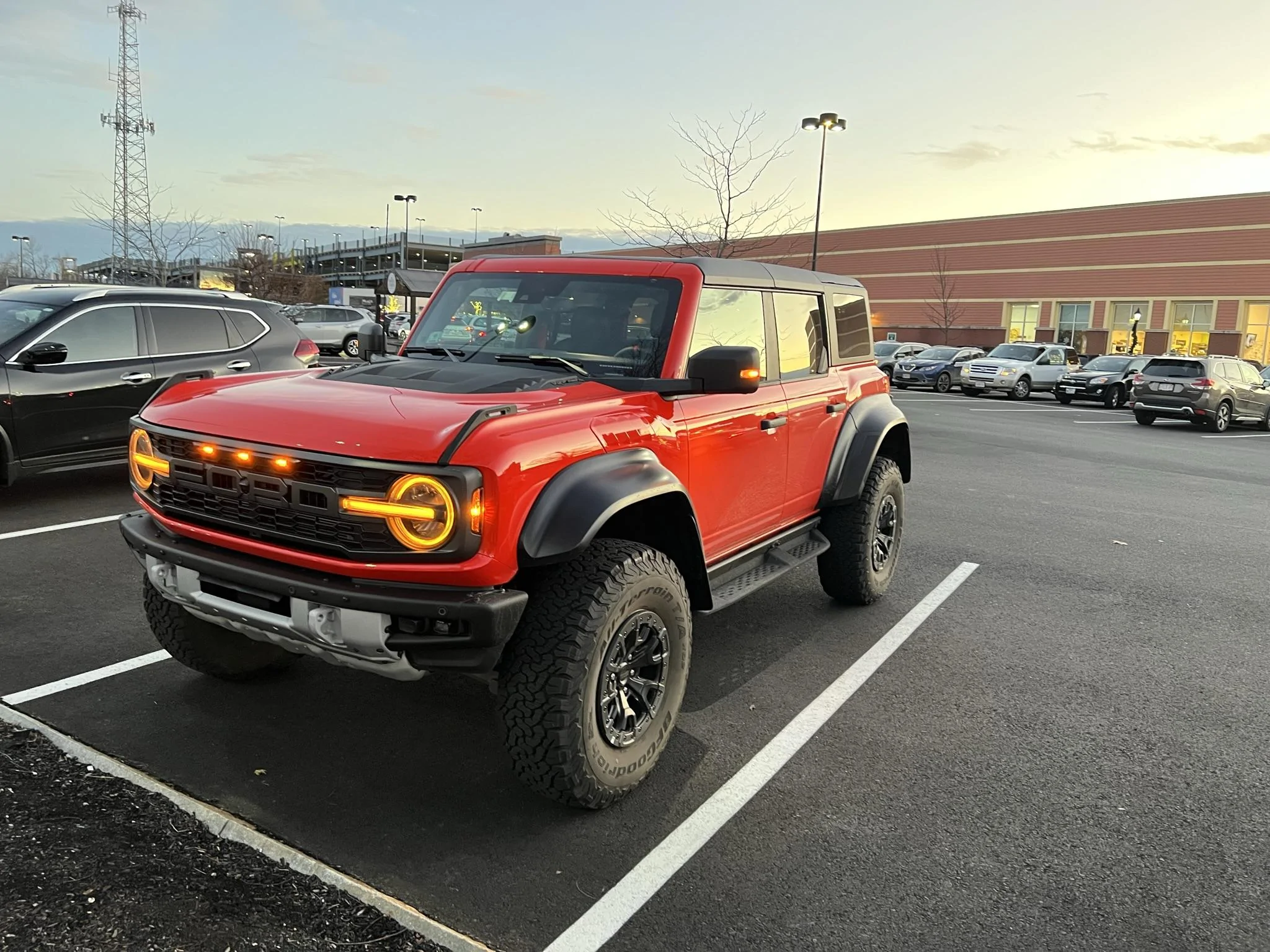 Ford Bronco Boring paint options? E84573BD-9B73-42F2-8310-CFD5B5832719
