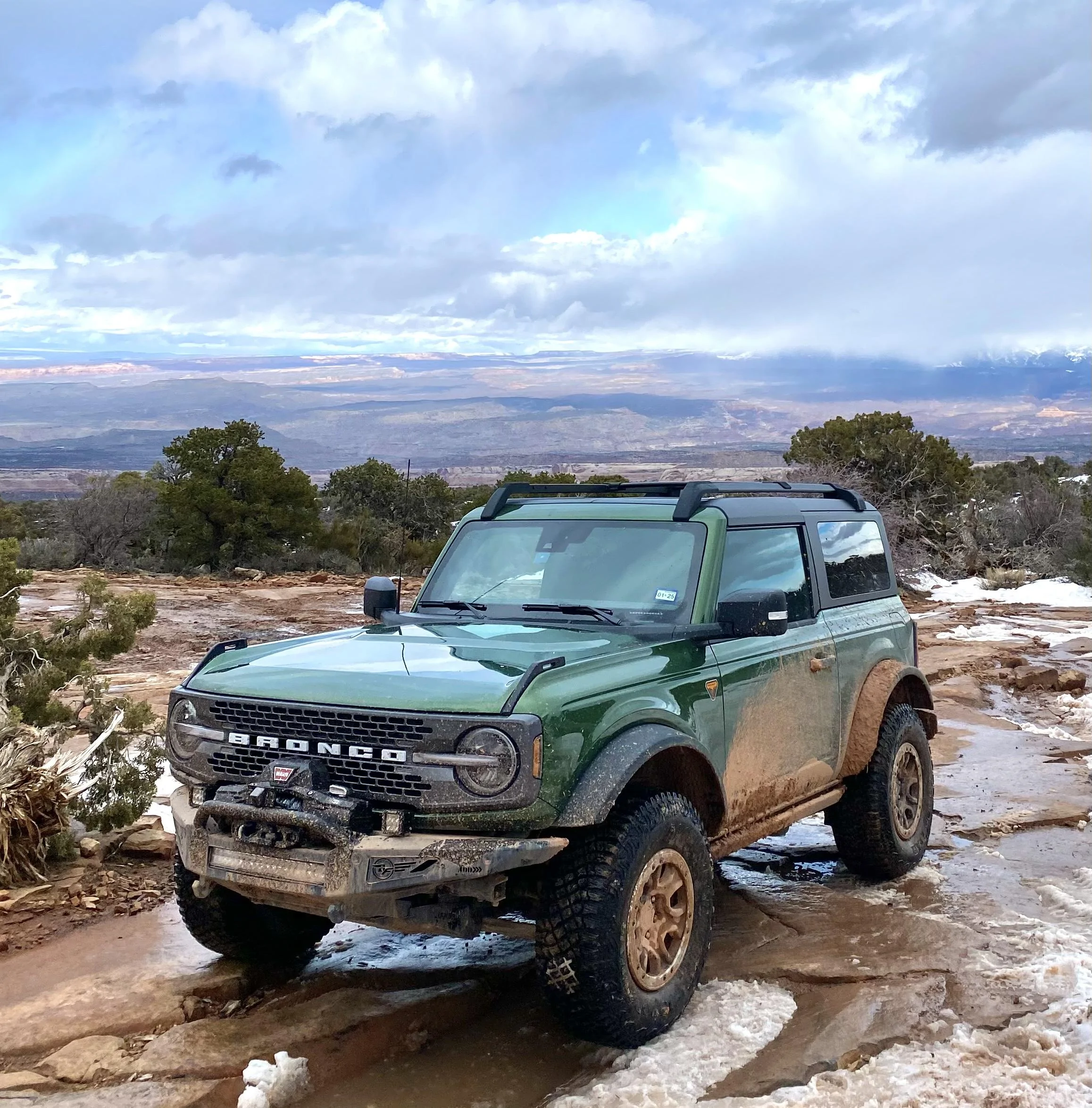Ford Bronco ERUPTION GREEN Bronco Club 06B2F65B-6E87-4E2F-B502-E614D51BE2FD