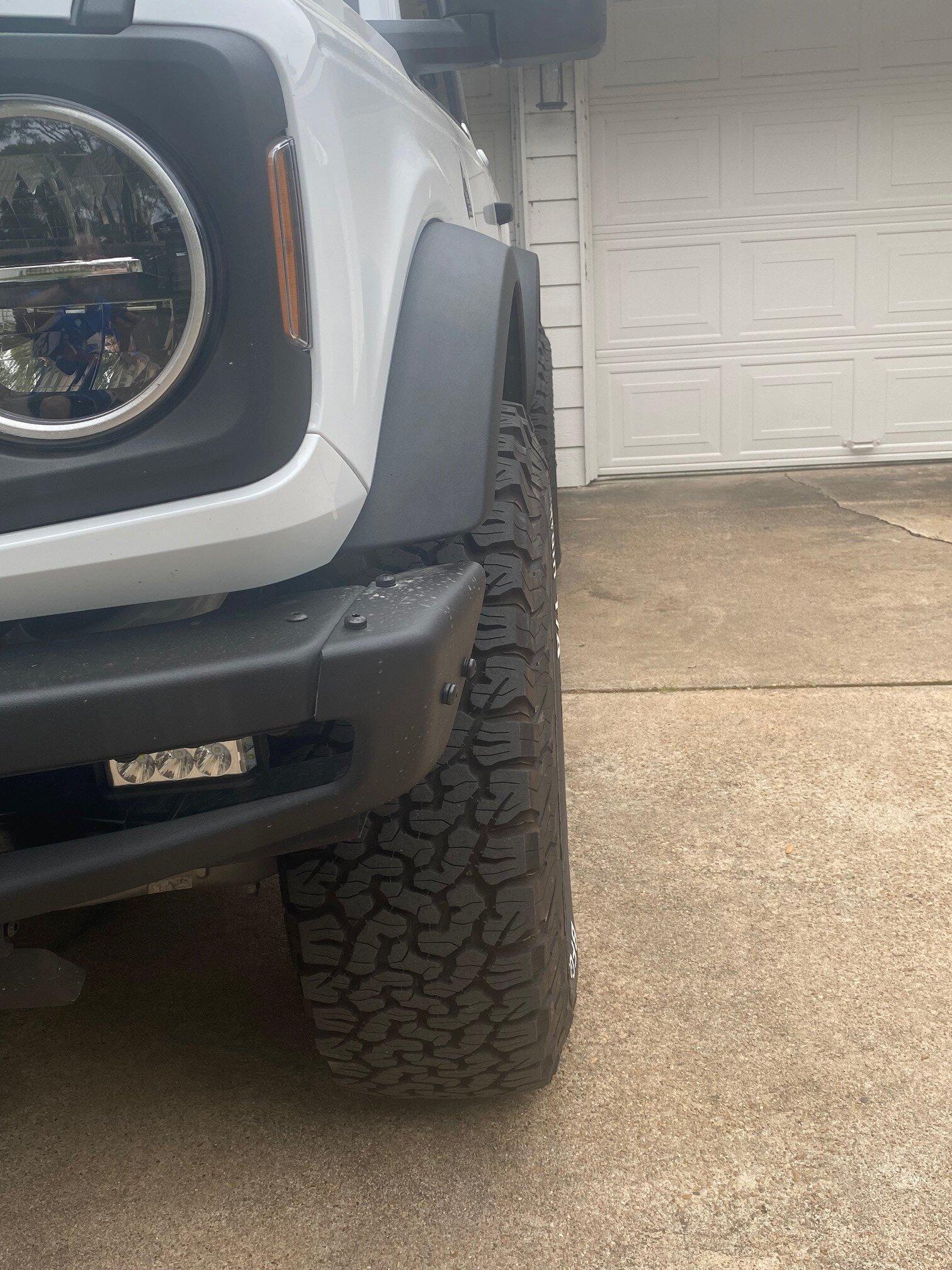 Ford Bronco 17x9 wheels: 1mm vs -12mm offset B2
