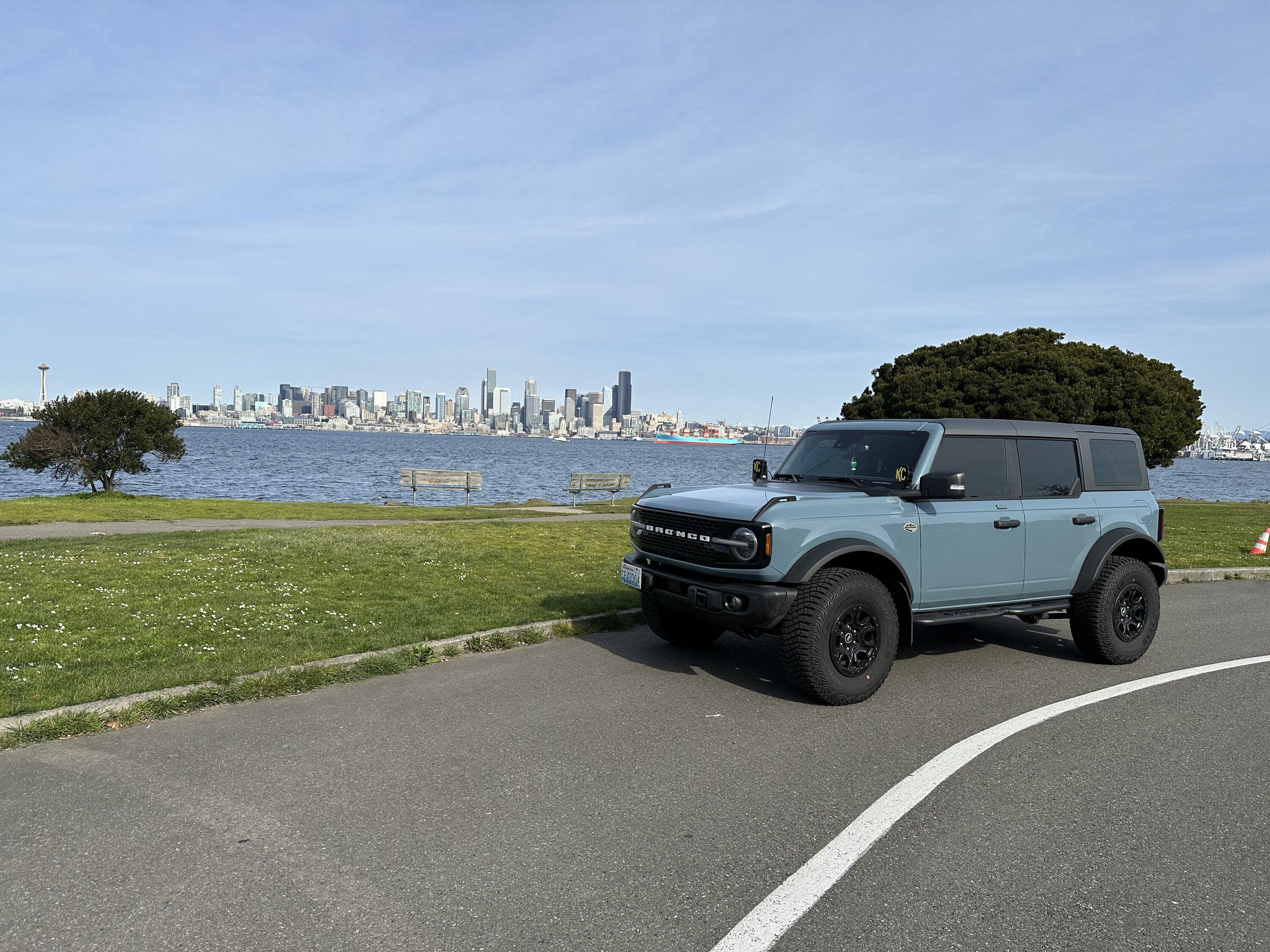 Ford Bronco You can't beat the HARD top! 0E1A4BD5-5EF0-4981-8B15-8CF159BB9274