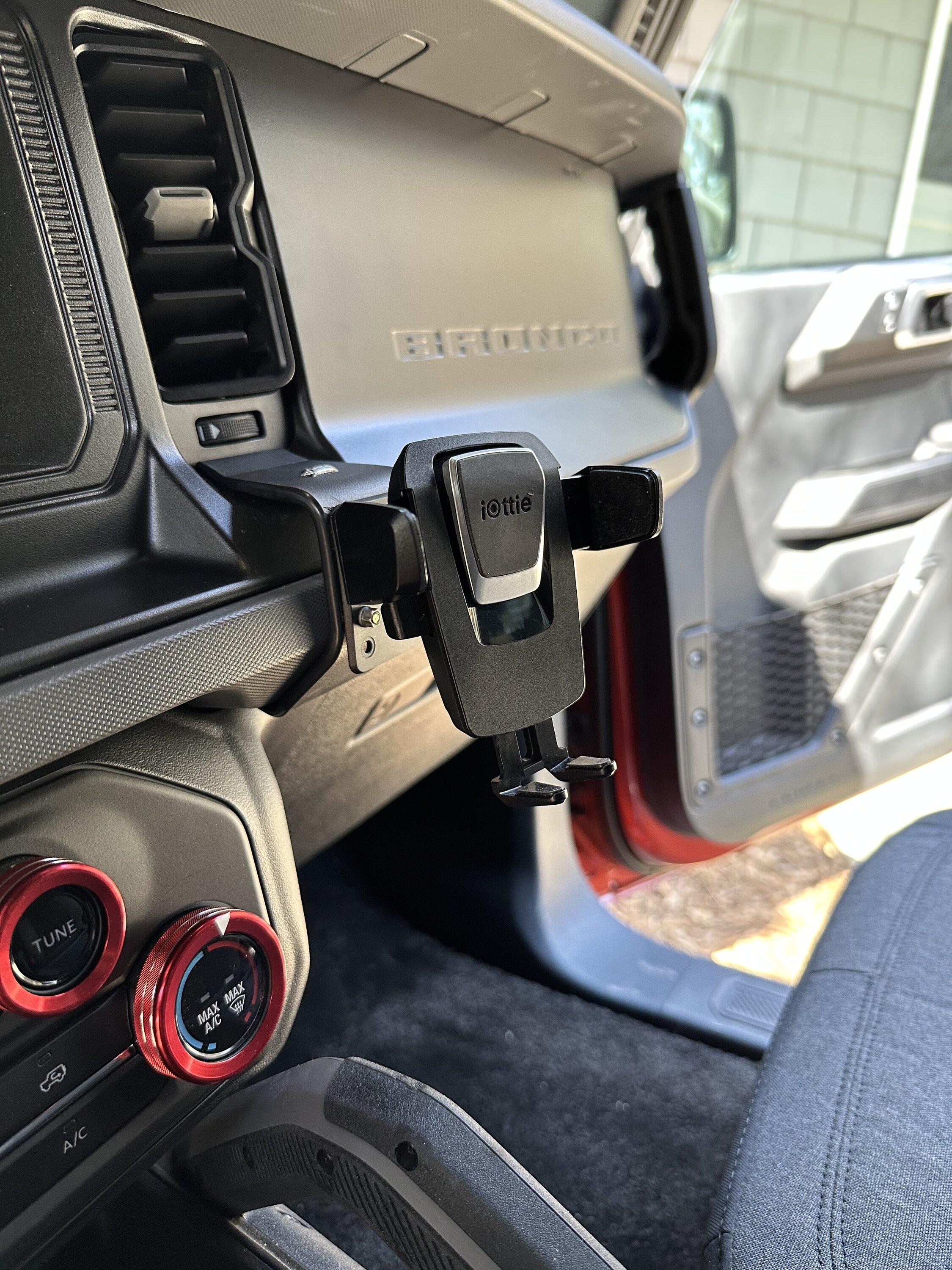 Ford Bronco Finally found a phone mount that checks the boxes... Sorta C685F473-9DF3-4DBE-B7B8-A510D780E036
