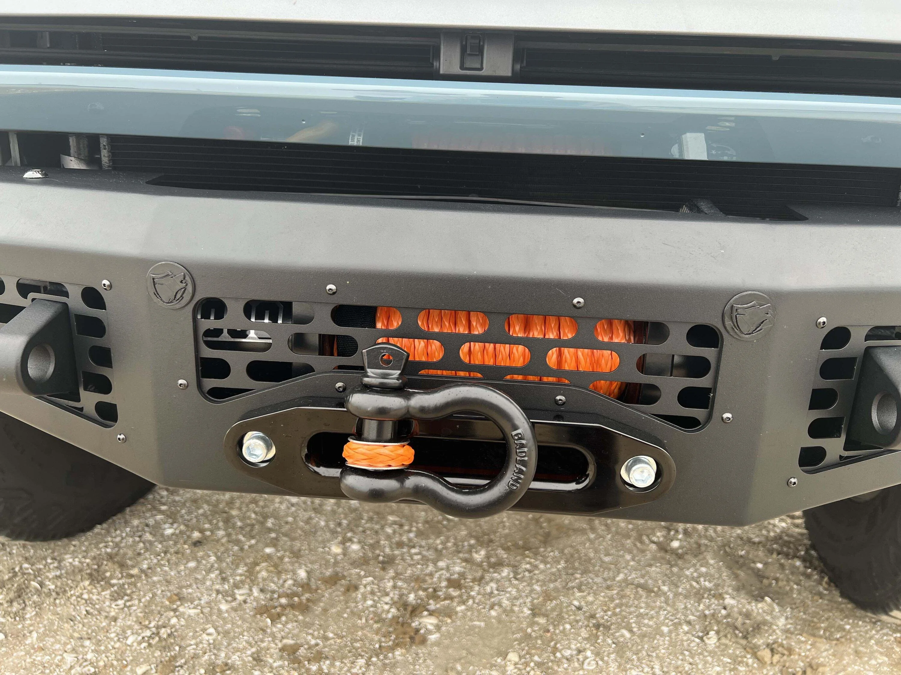 Ford Bronco Lobo Off-Road WNC Front Winch Bumper front close u