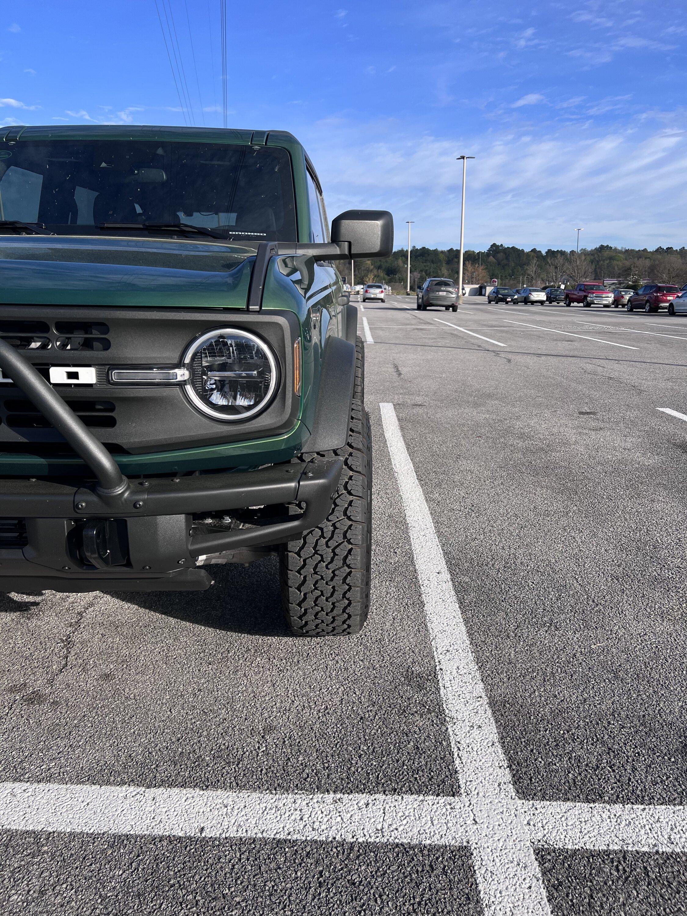 Ford Bronco ERUPTION GREEN Bronco Club 0030C864-2242-4426-9AAE-E7F8BA26F89A