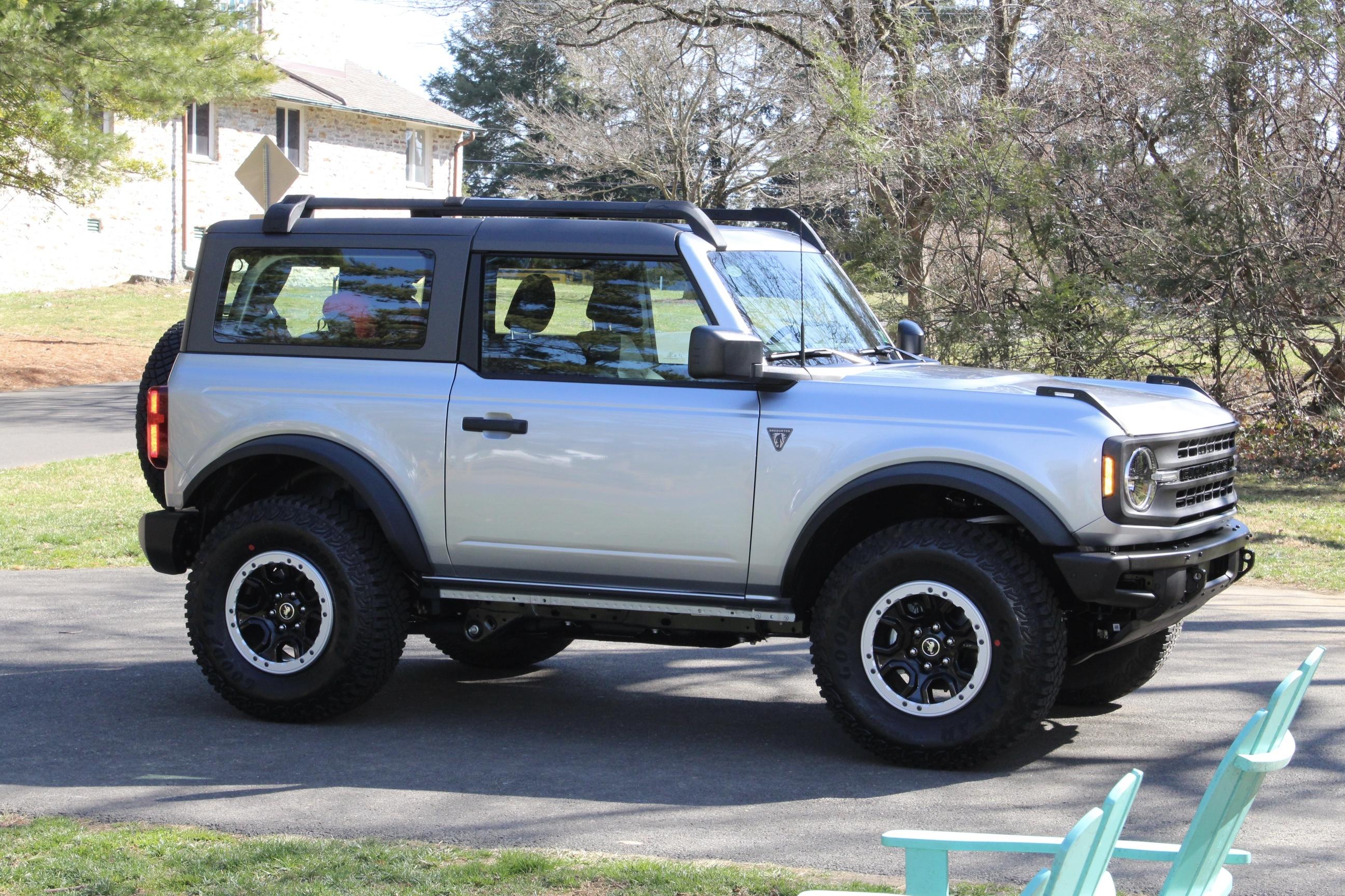 Ford Bronco ICONIC SILVER Bronco Club 83A35E75-CB07-4A15-A9F4-1CA890DE454C