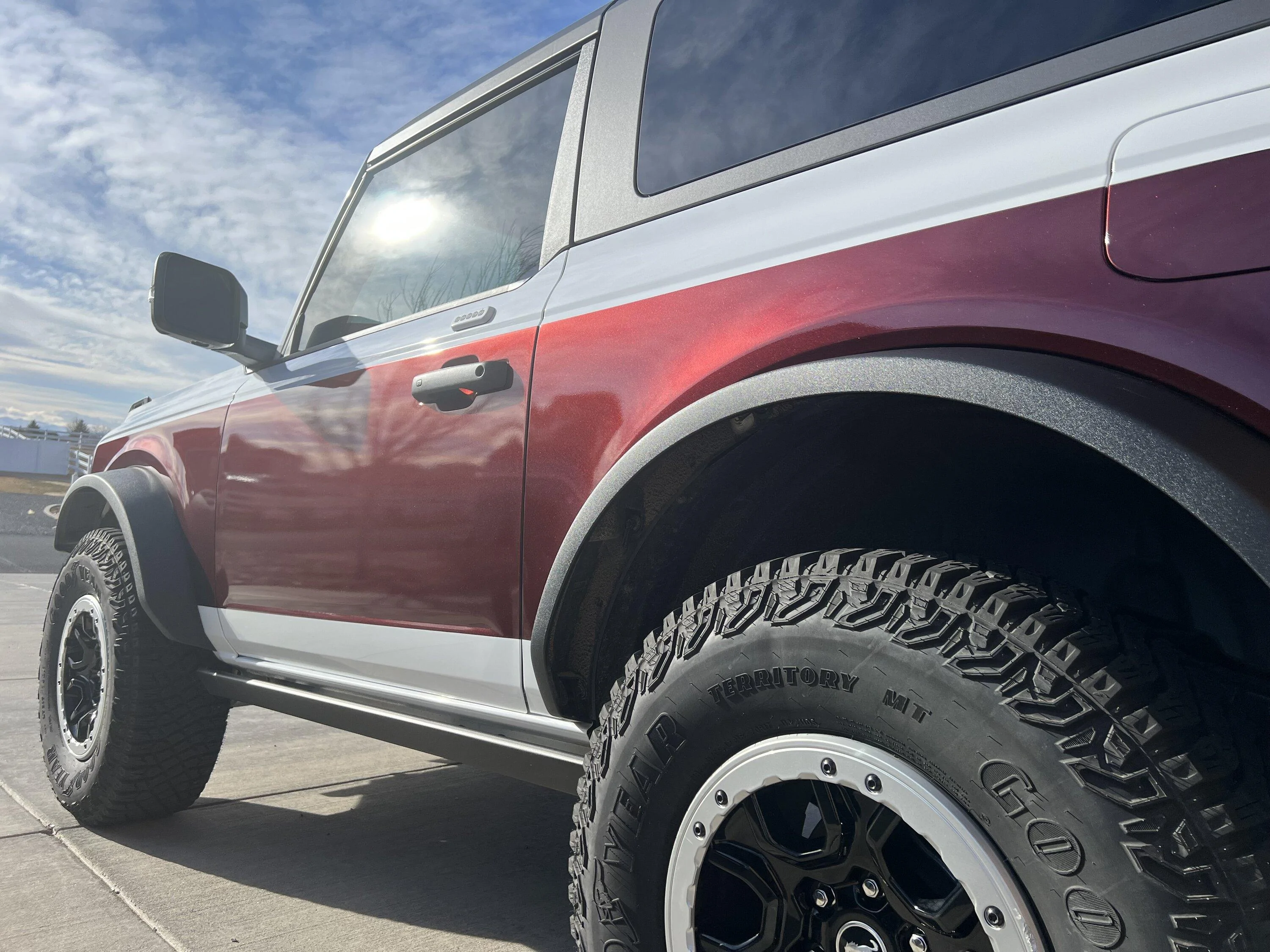 Ford Bronco Bronco Team 2 door. view 2