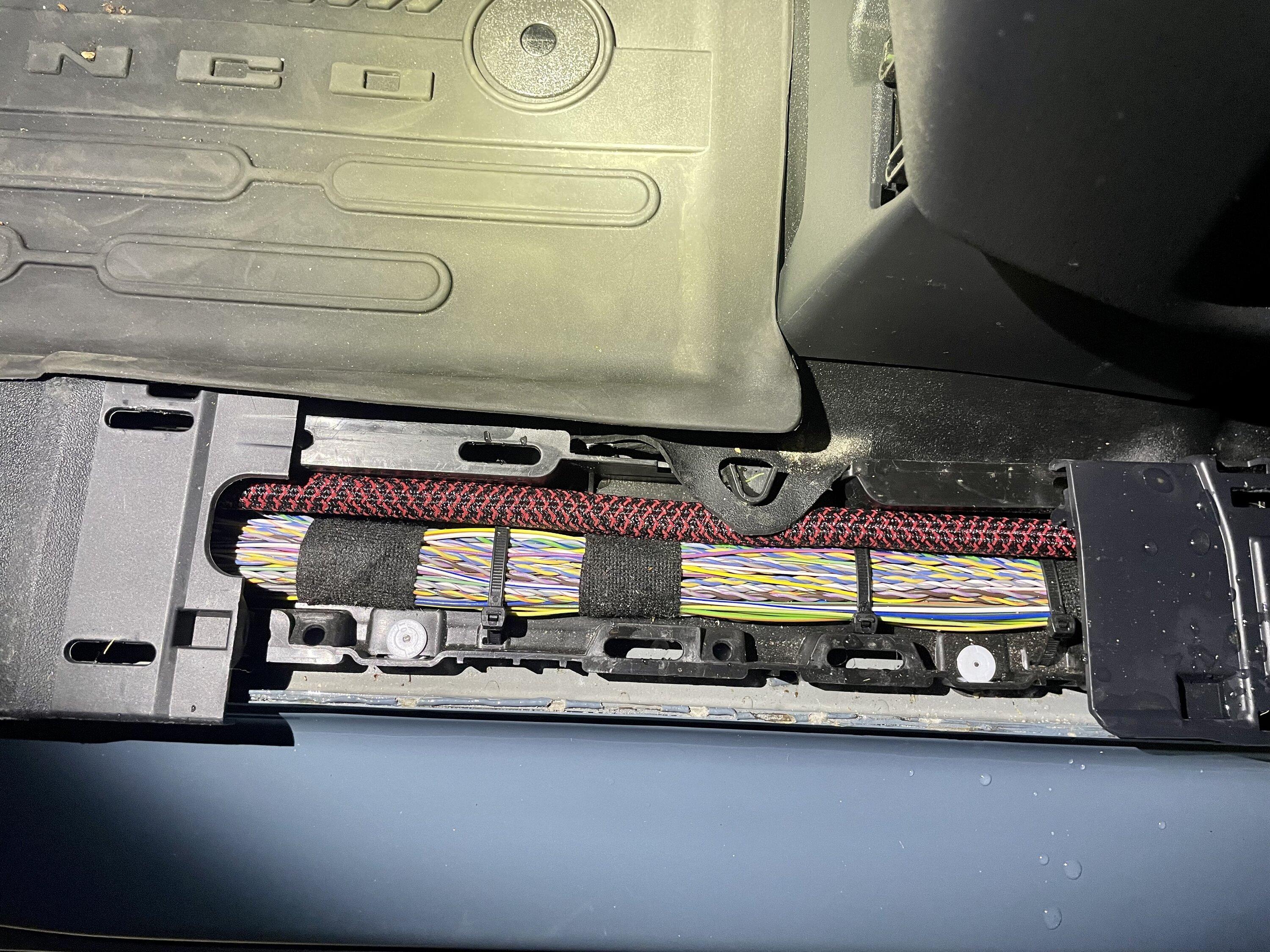 Ford Bronco Dual Battery Setups vs Portable Power supply C34643E9-B47F-47A0-BF7D-252B212831E7