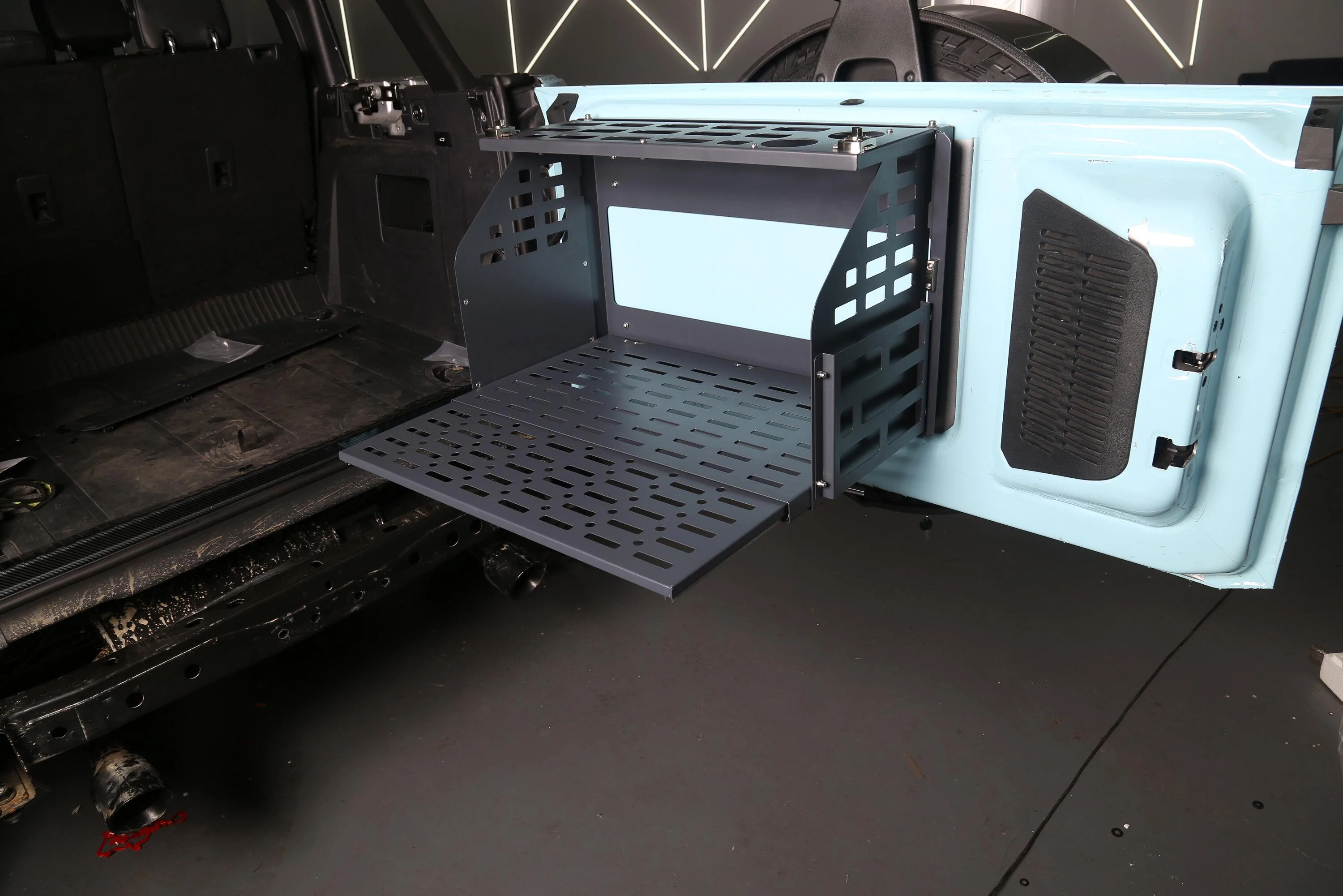 Ford Bronco Mabett Launches V3 Tailgate Table pull-out double-platform! 3