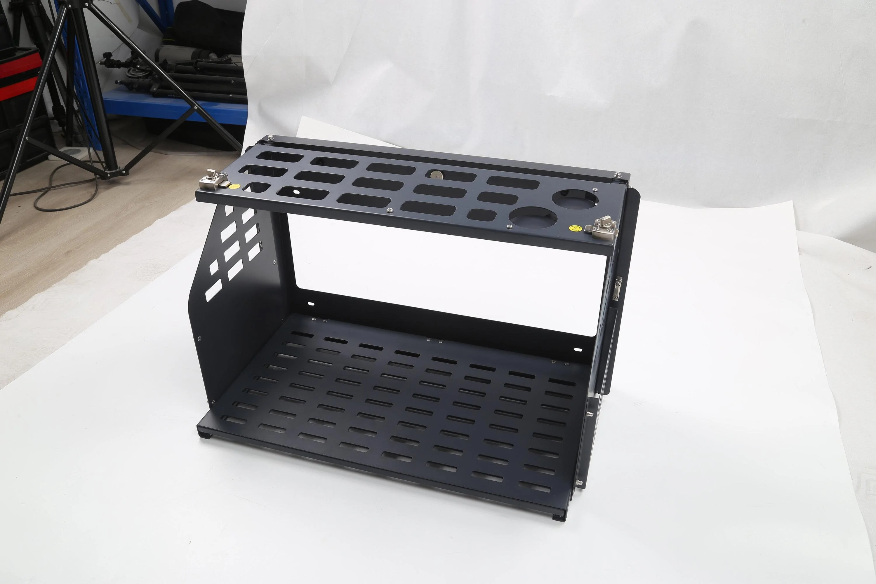 Ford Bronco Mabett Launches V3 Tailgate Table pull-out double-platform! IMG_6396