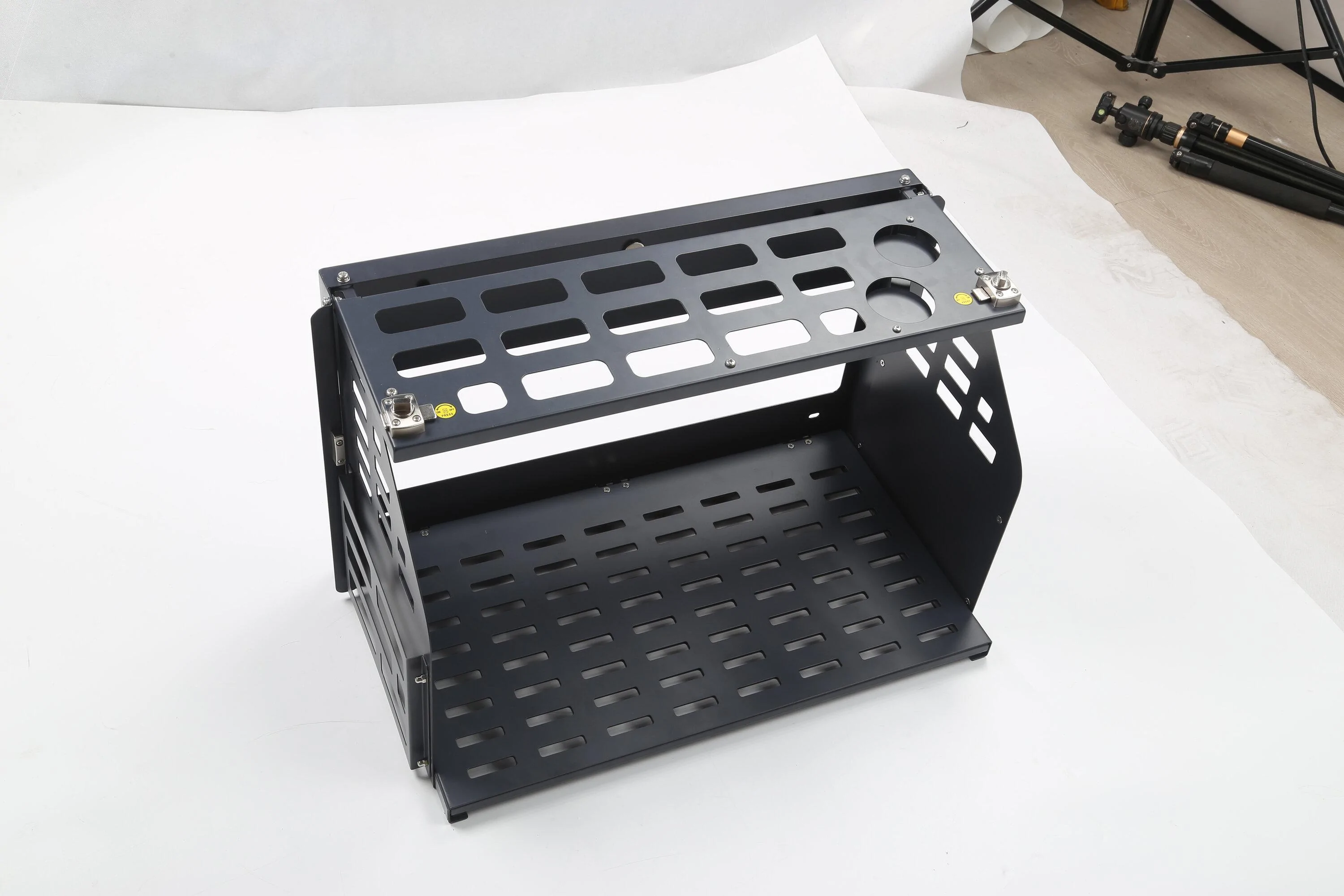 Ford Bronco Mabett Launches V3 Tailgate Table pull-out double-platform! IMG_6403