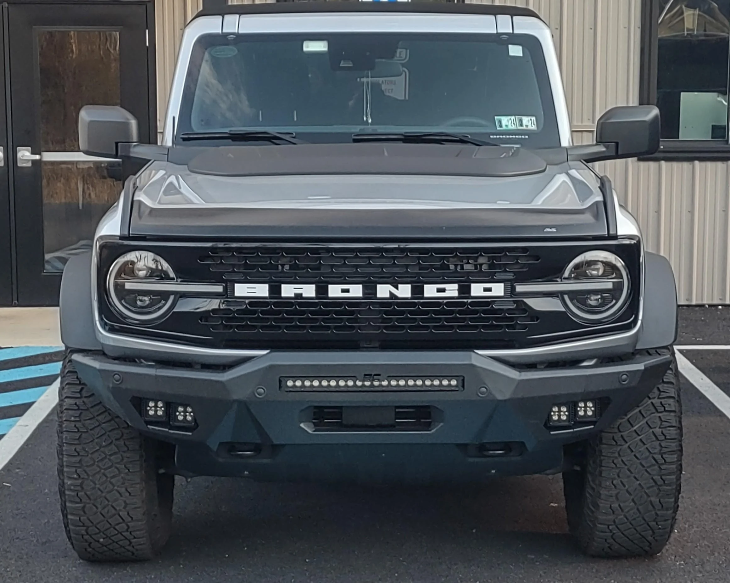 Ford Bronco ICONIC SILVER Bronco Club IMG_20230322_182901237_HDR