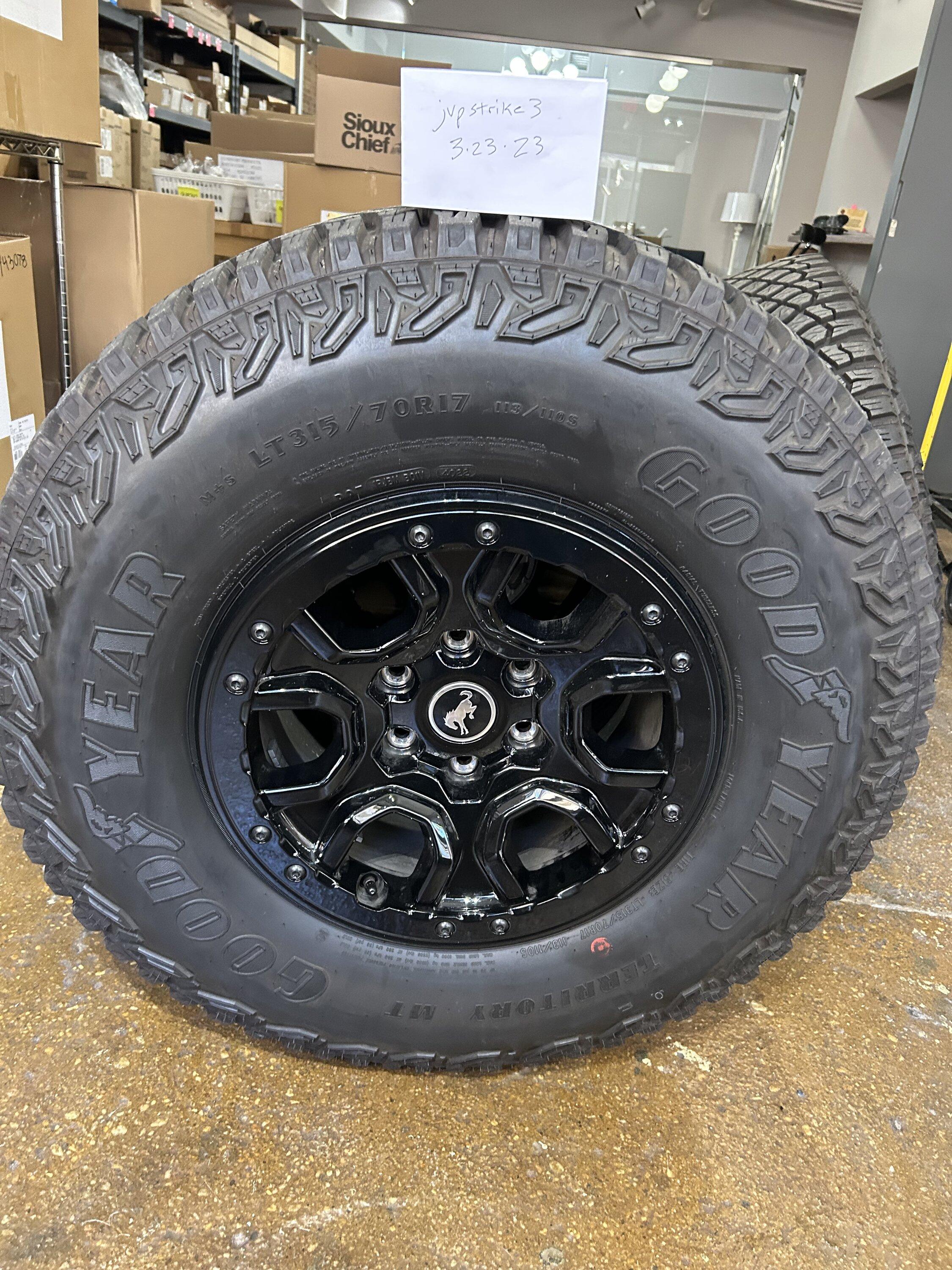 Ford Bronco WTB - Badlands (Optional) Wheels and tires IMG_0699