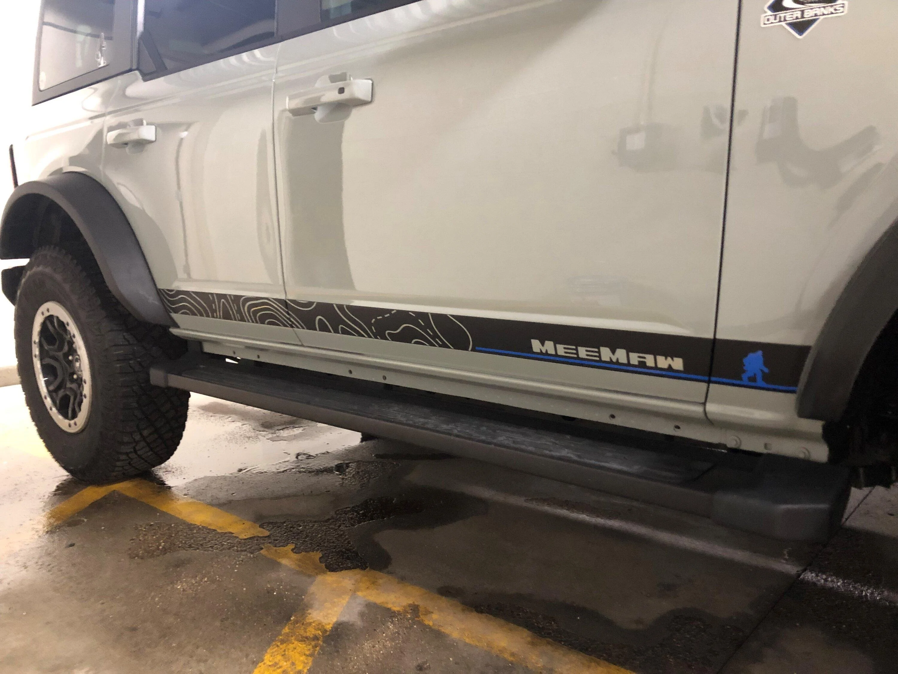 Graphic on Bronco #2.jpg