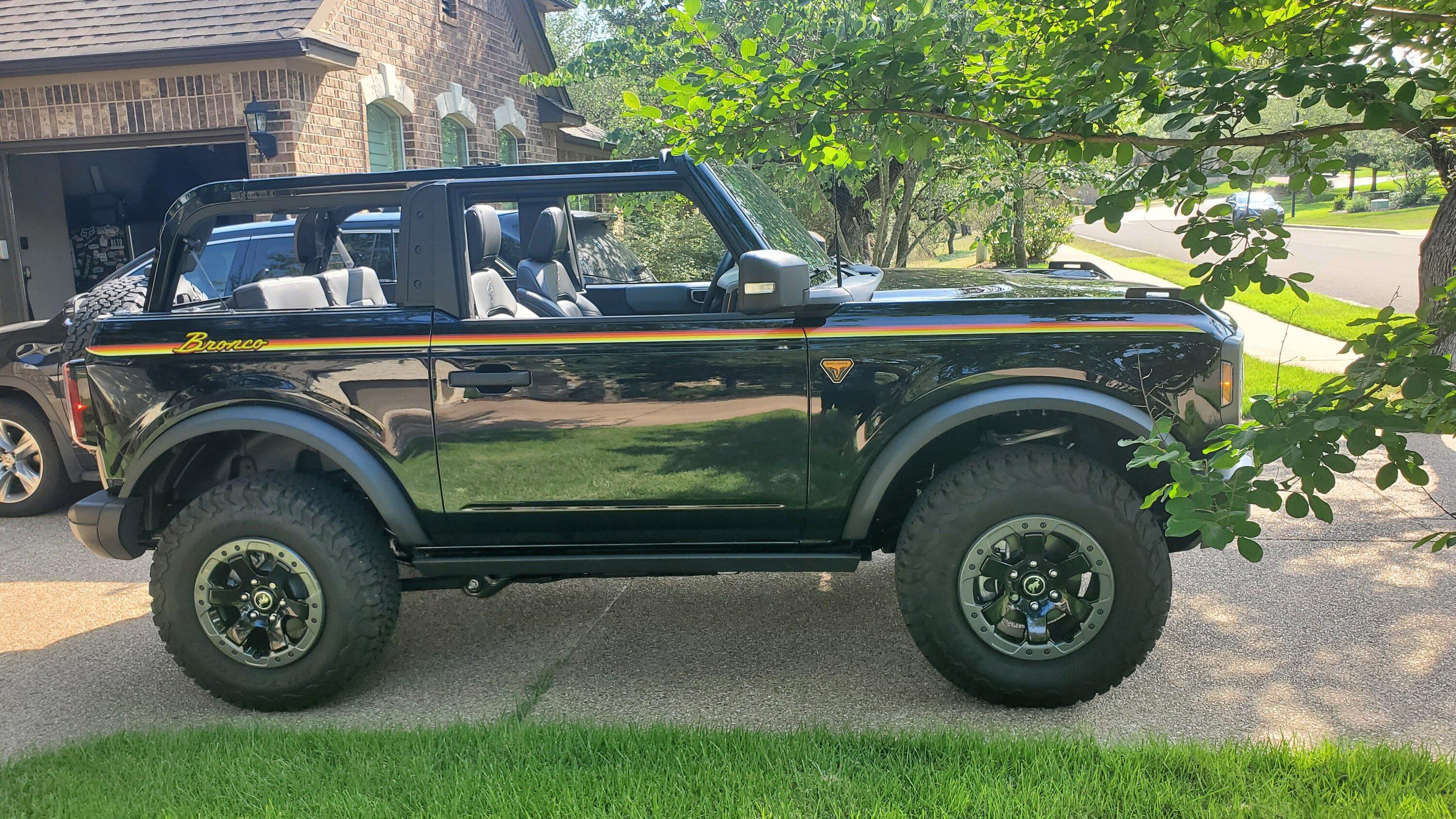 Ford Bronco Put any cool / unique vinyl decals on your Bronco?  Let's see them! 20220506_163123
