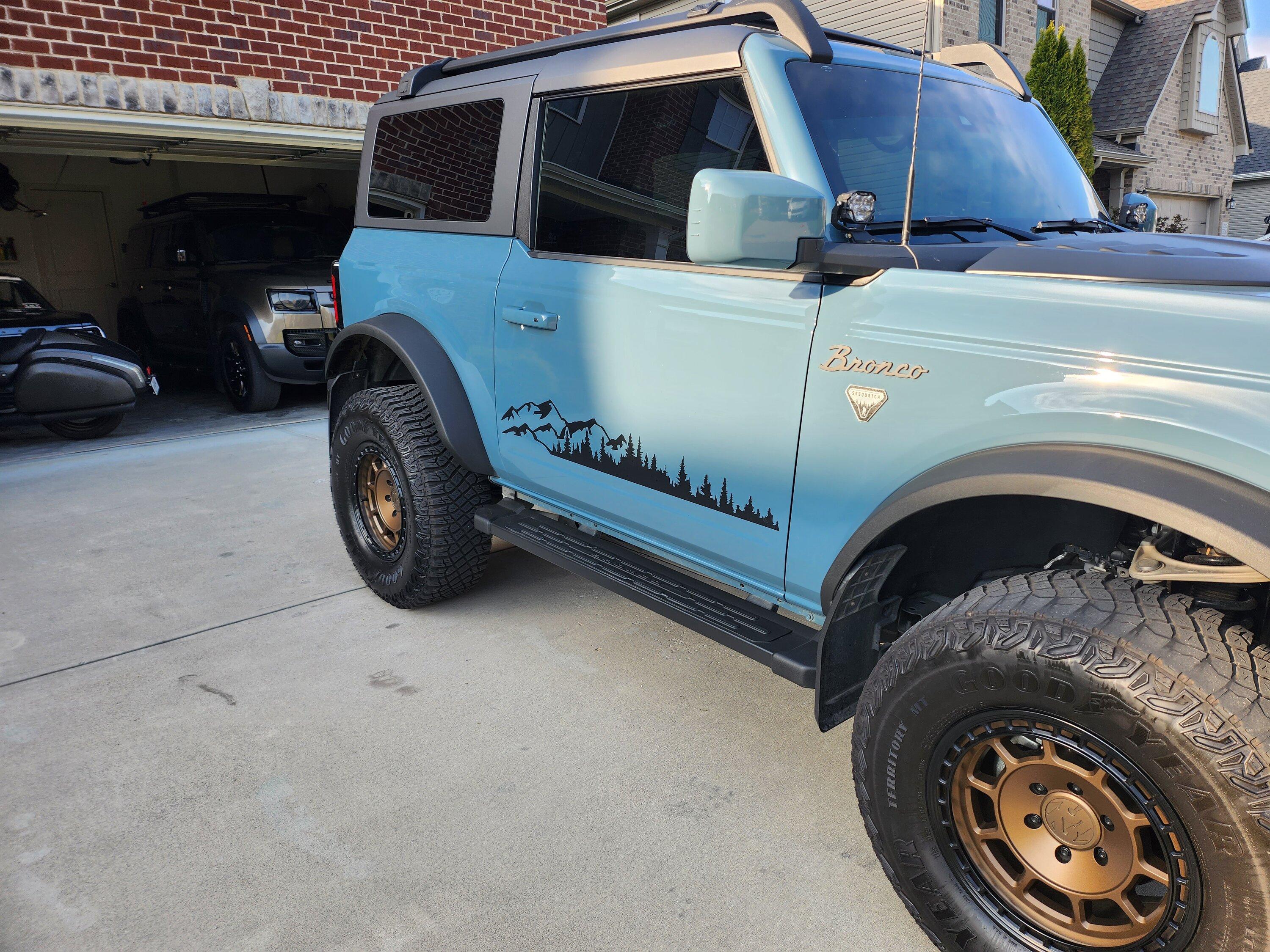 Ford Bronco Put any cool / unique vinyl decals on your Bronco?  Let's see them! 20230324_181055
