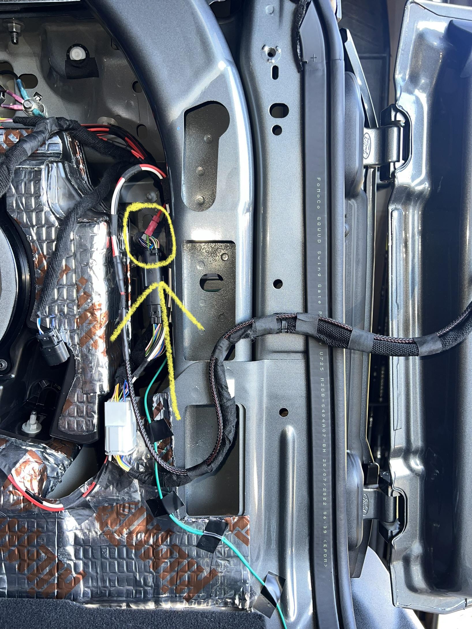 Ford Bronco INSTALLED Diode Dynamics Reverse Light Kit (Chase Lights Too) AC8366DA-E276-49C4-A2CA-ED88FB627B81
