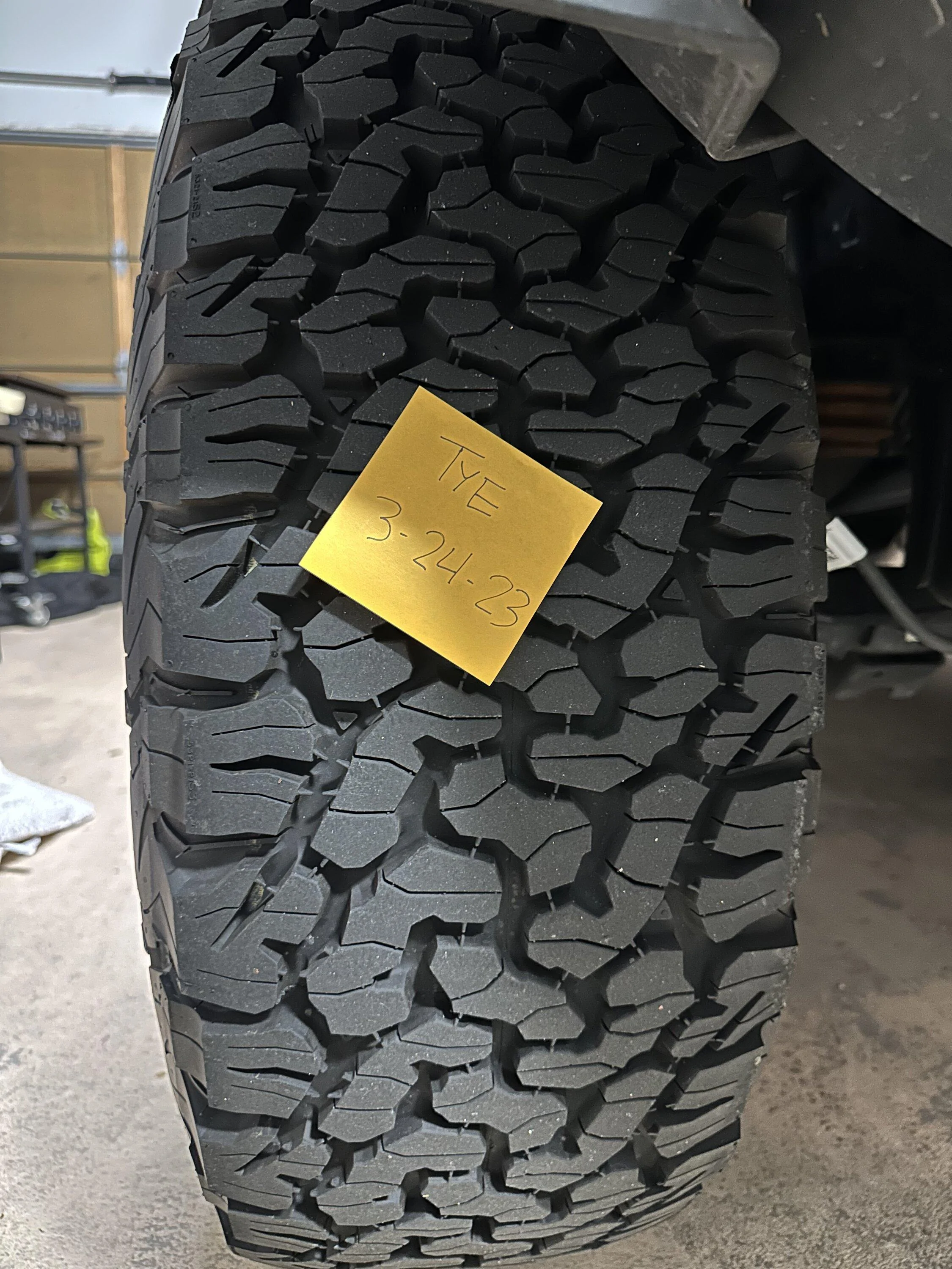 Ford Bronco BFG K02 37x12.5x17  (5) DF13A885-5CB4-4BC2-B31D-426B283DB6F8