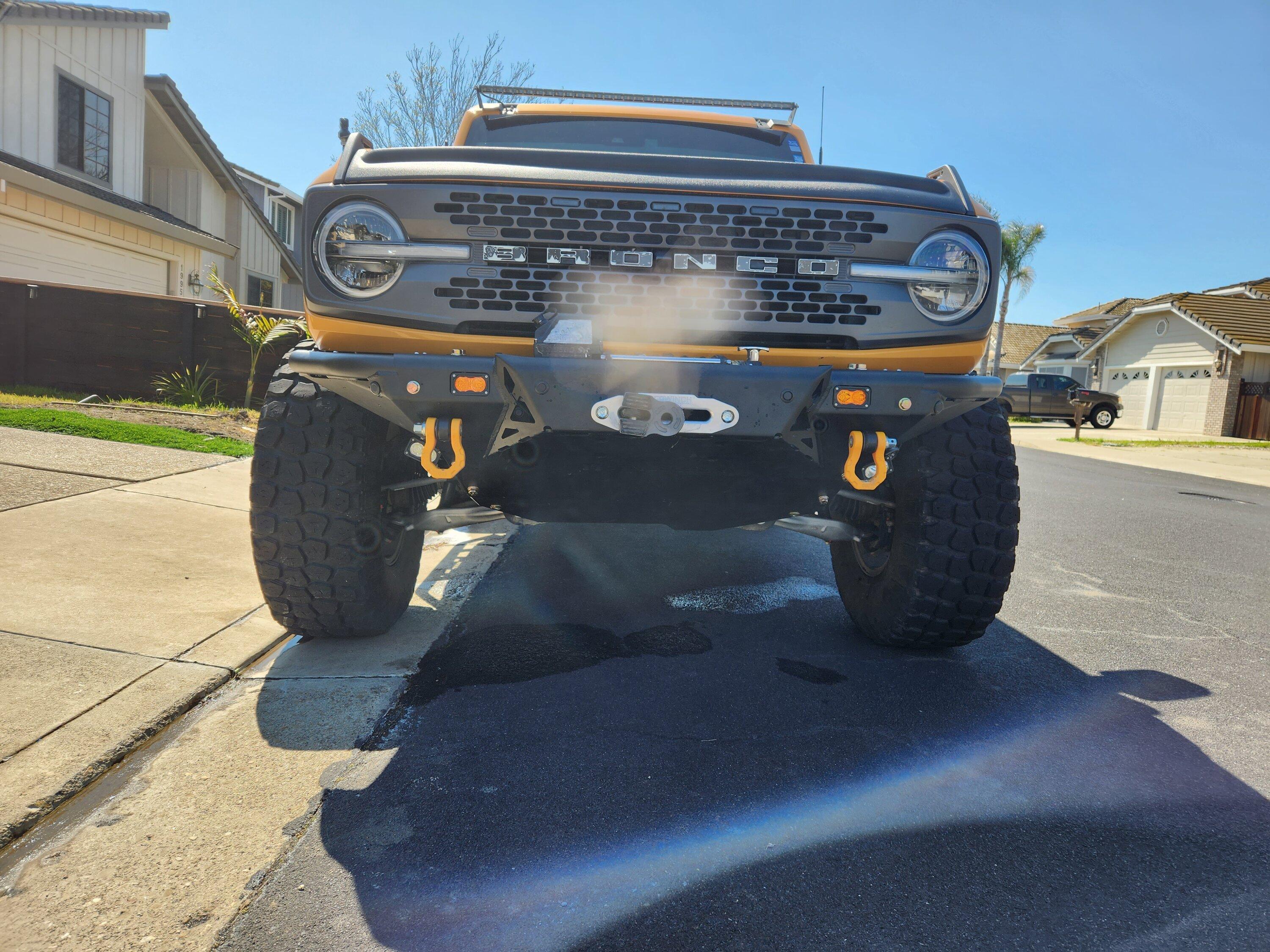 Ford Bronco Metalcloak front bumper installed 20230325_115342