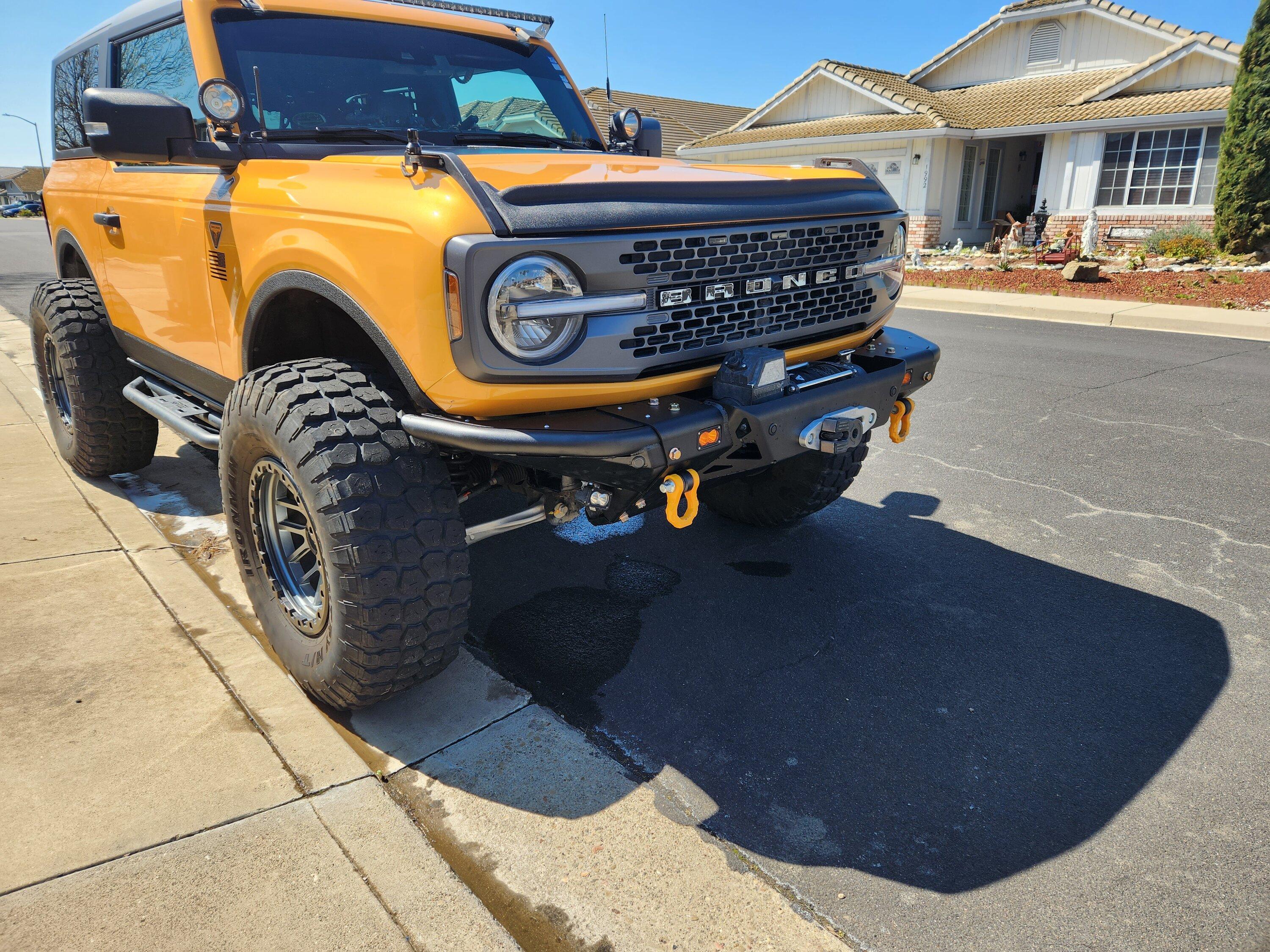 Ford Bronco Metalcloak front bumper installed 20230325_115335