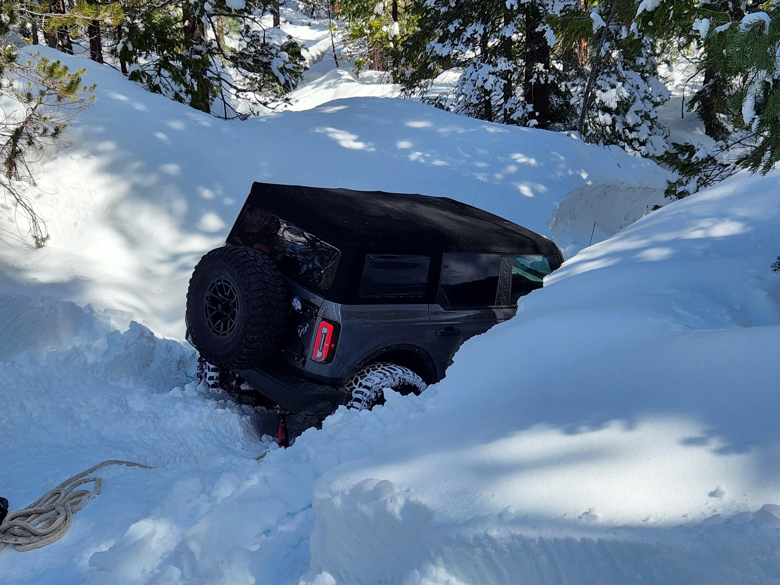 Ford Bronco Bucking Broncos Bust'in Loose in Snow Eagle Lake, Fordyce Trails 20230325_122220