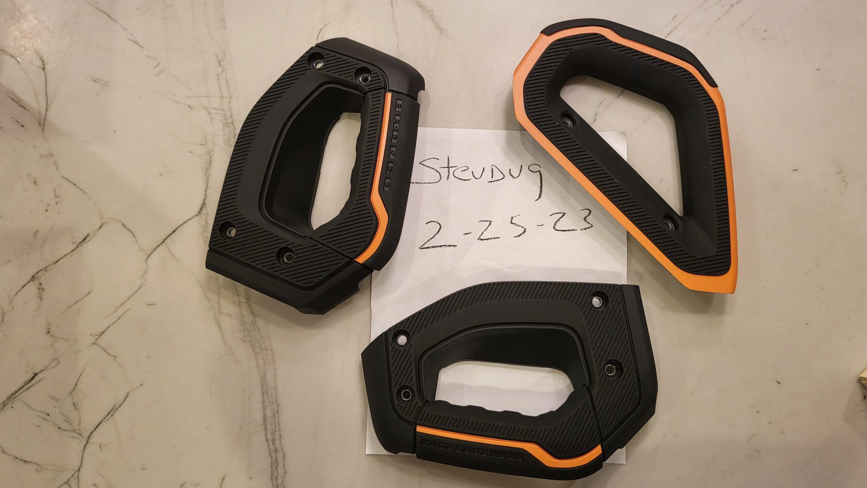 Ford Bronco Gray-orange grab handle set 20230325_201533