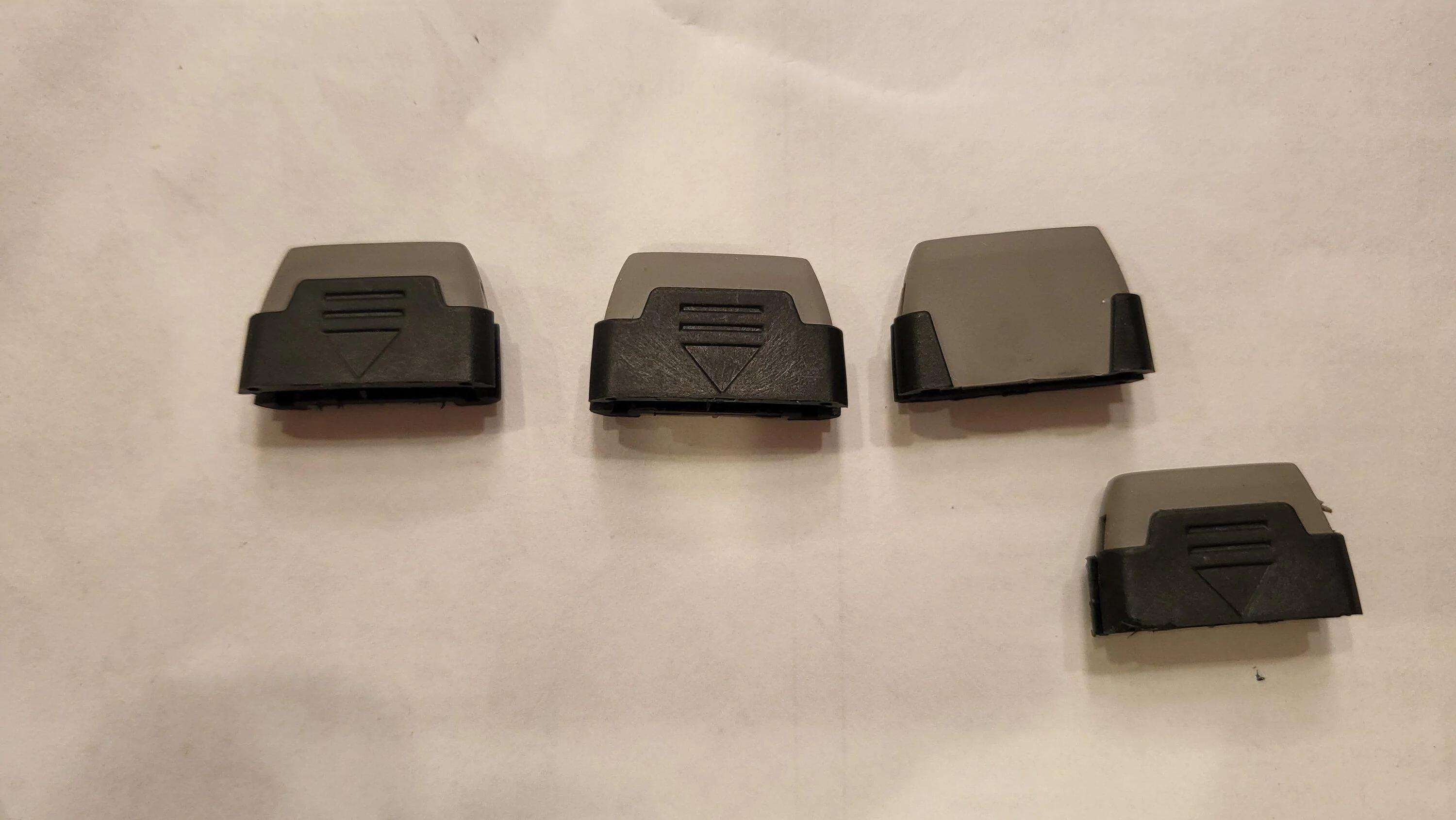 Ford Bronco Gray grab handles and vent tabs 20230325_201428