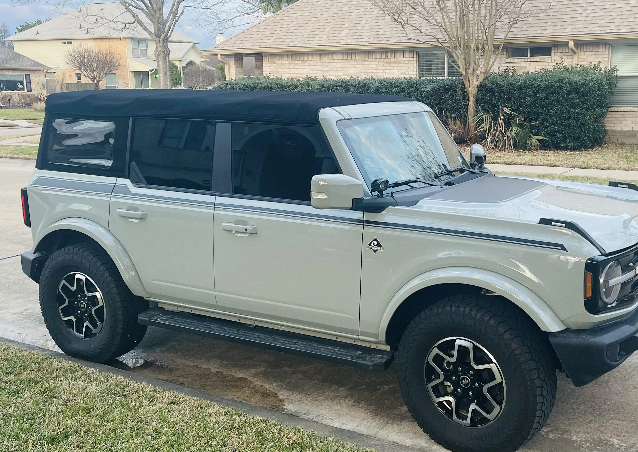 Ford Bronco Put any cool / unique vinyl decals on your Bronco?  Let's see them! 46A9453A-3B86-43AA-B7ED-64D615BAACFA