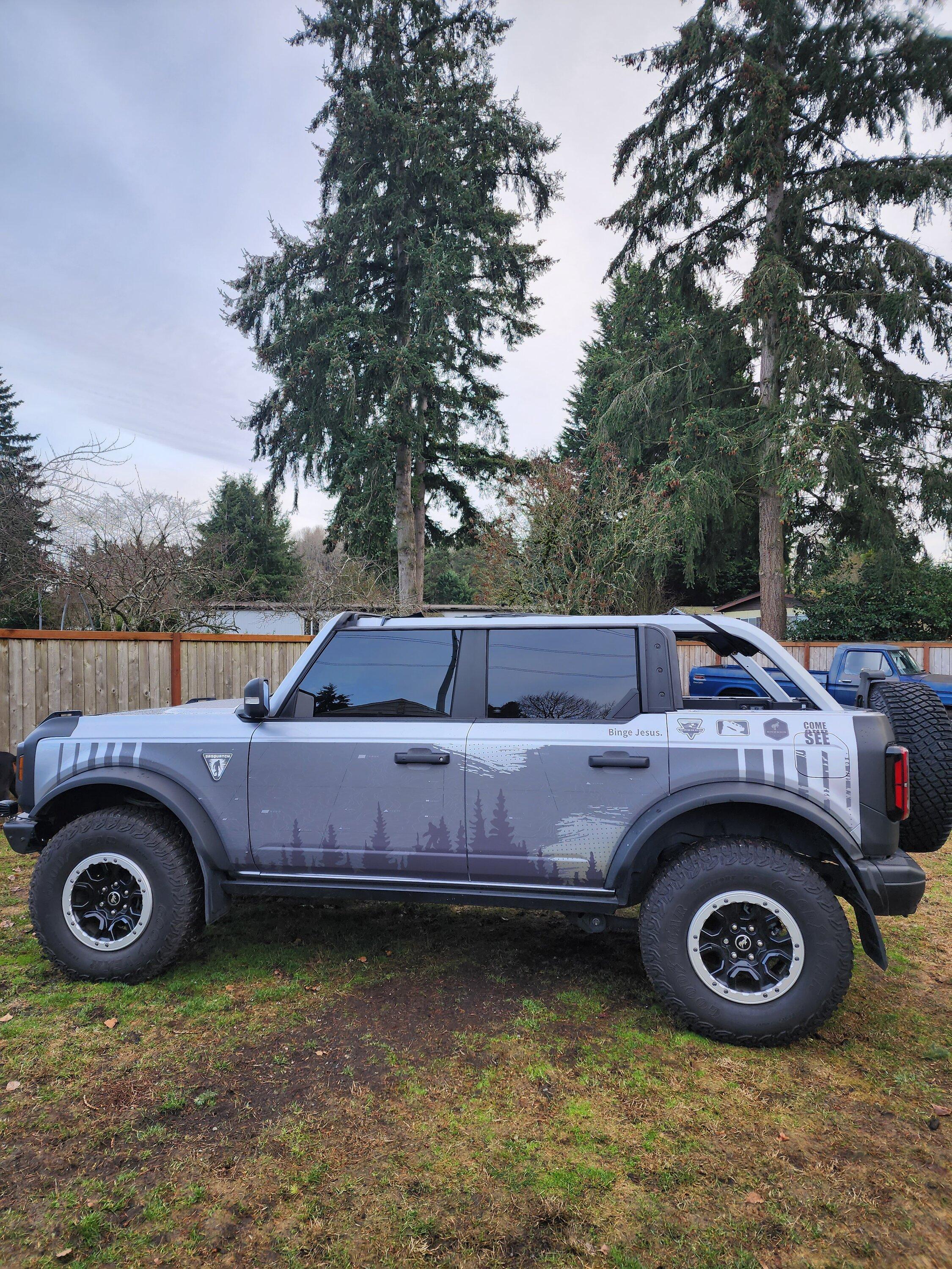 Ford Bronco Put any cool / unique vinyl decals on your Bronco?  Let's see them! 20230122_155735 (1)