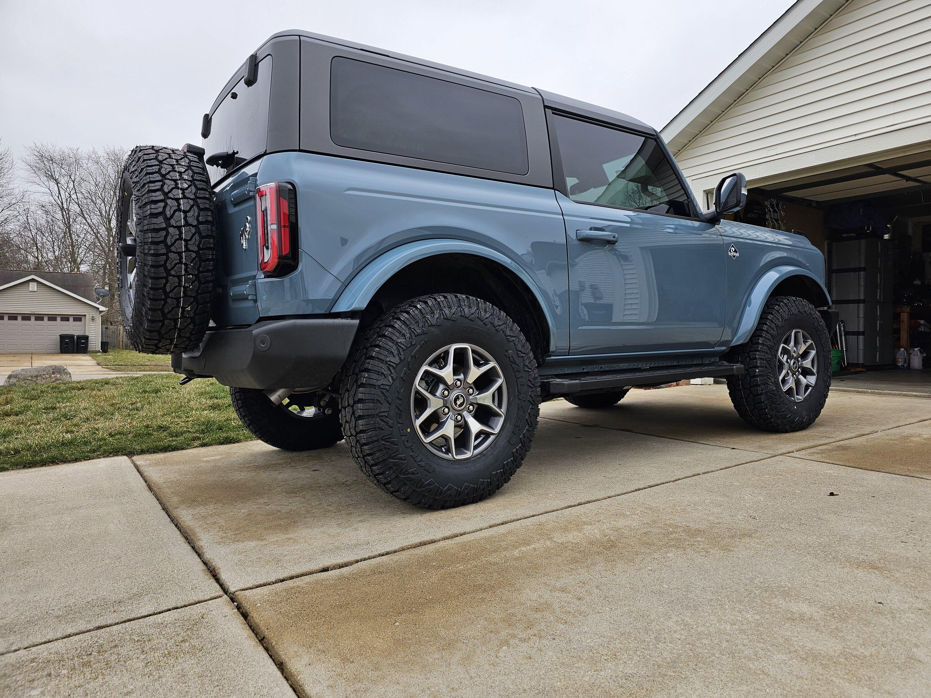 Ford Bronco NEW Bronco Bilstein Ford Performance Coilover Kit Install and Review 20230322_172330