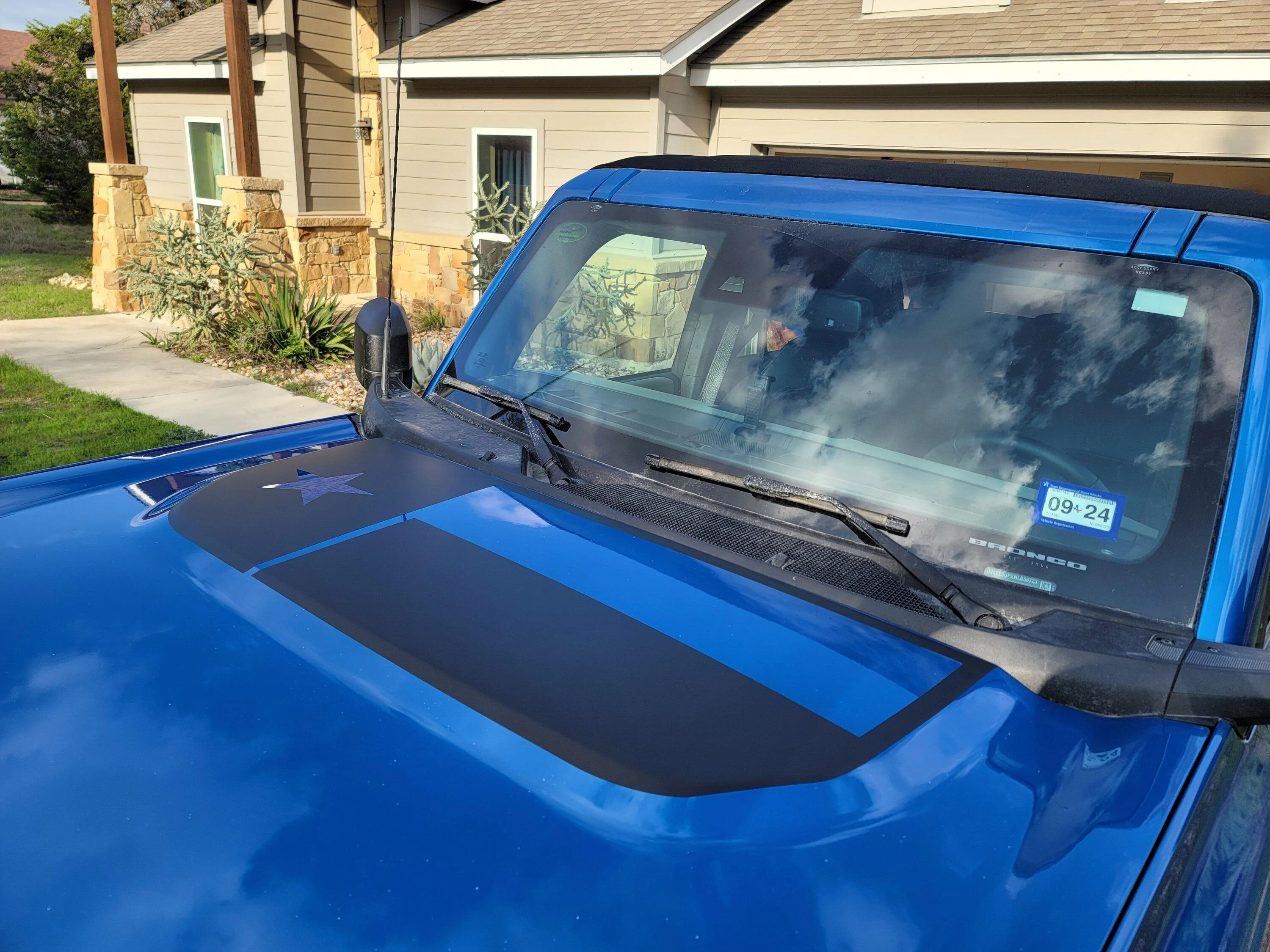 Ford Bronco Put any cool / unique vinyl decals on your Bronco?  Let's see them! 20230322_180619