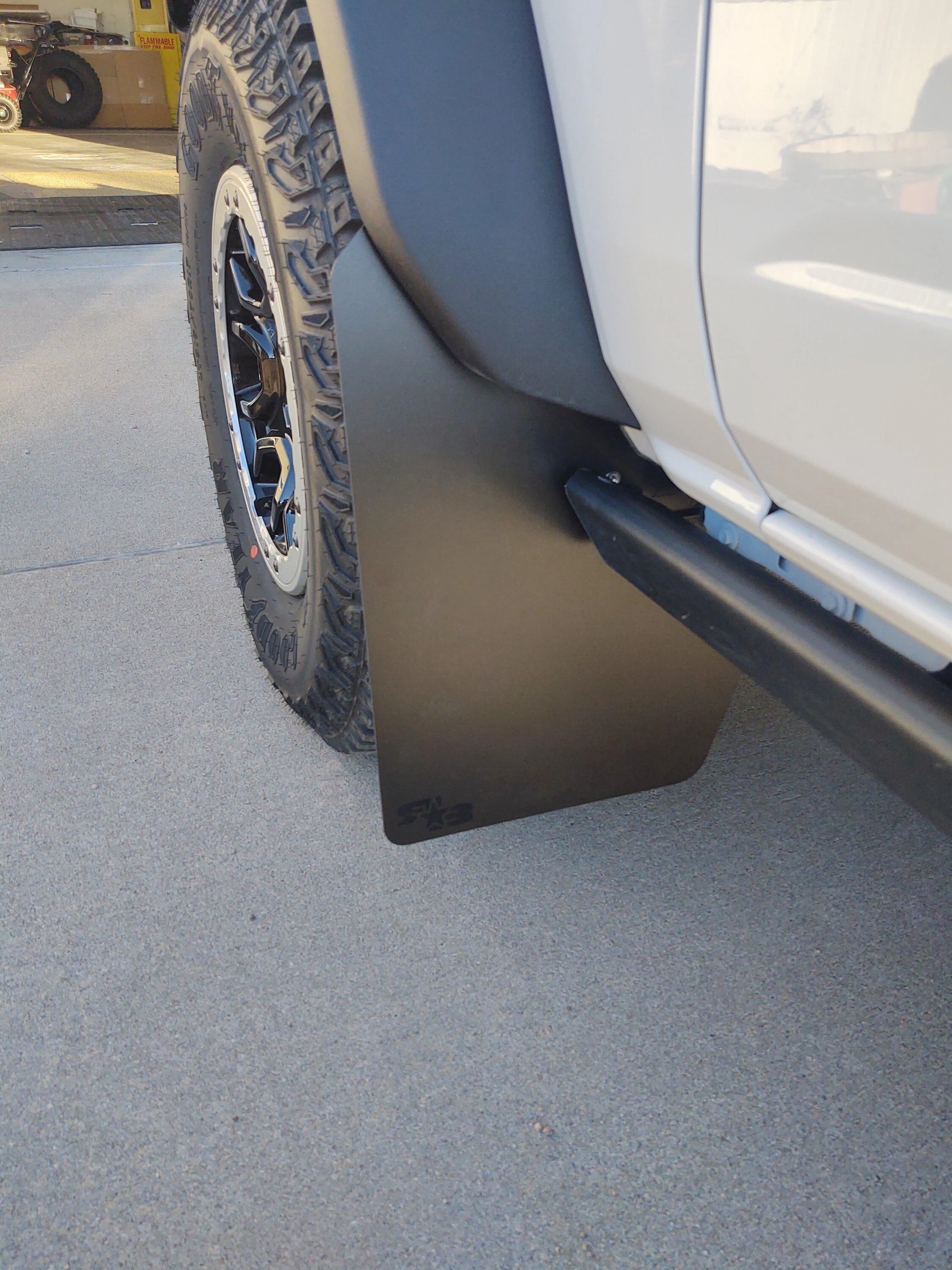Ford Bronco Anyone Running Just Front Mud Flaps? IMG_20230311_173731916