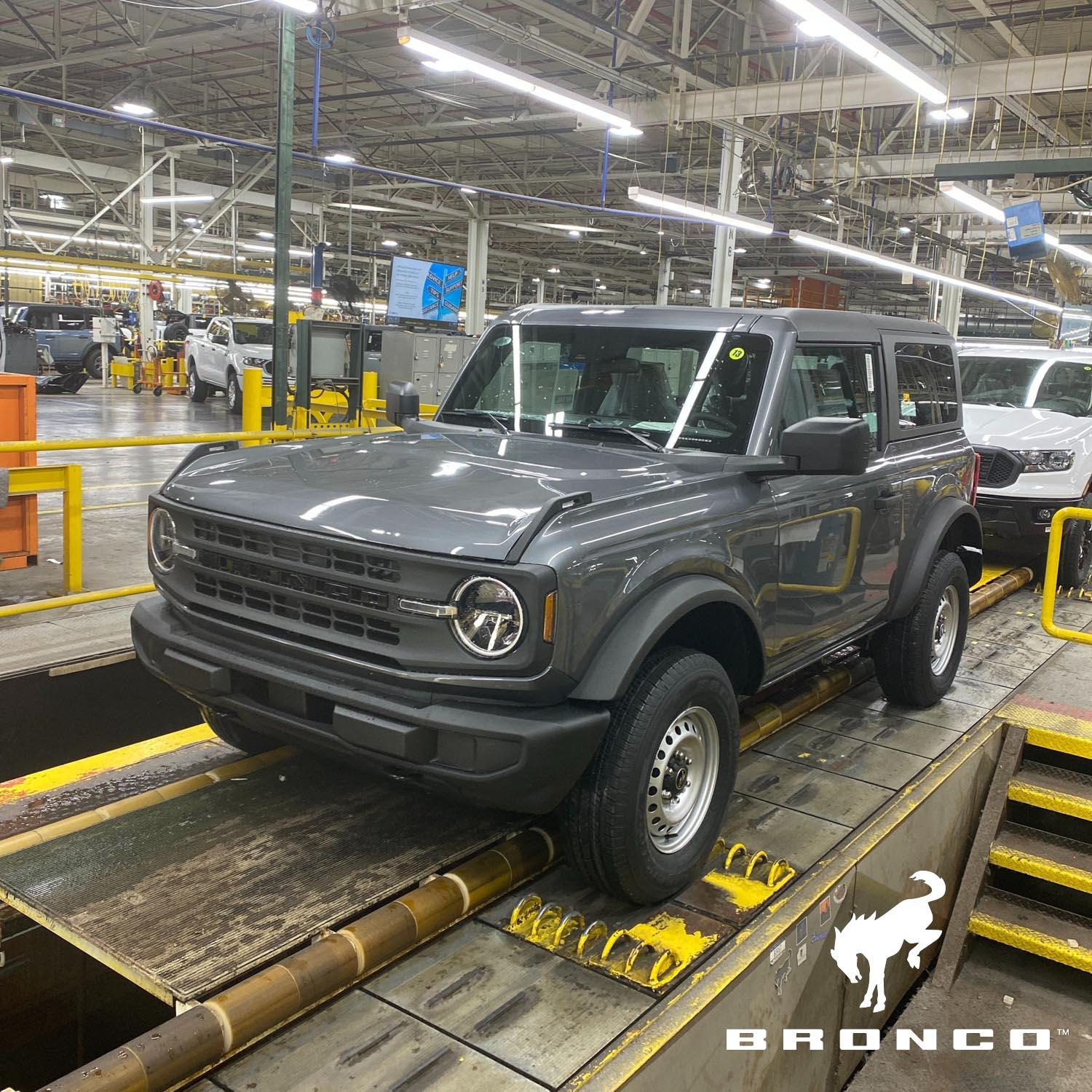 Ford Bronco 03/06/2023 Build Week image