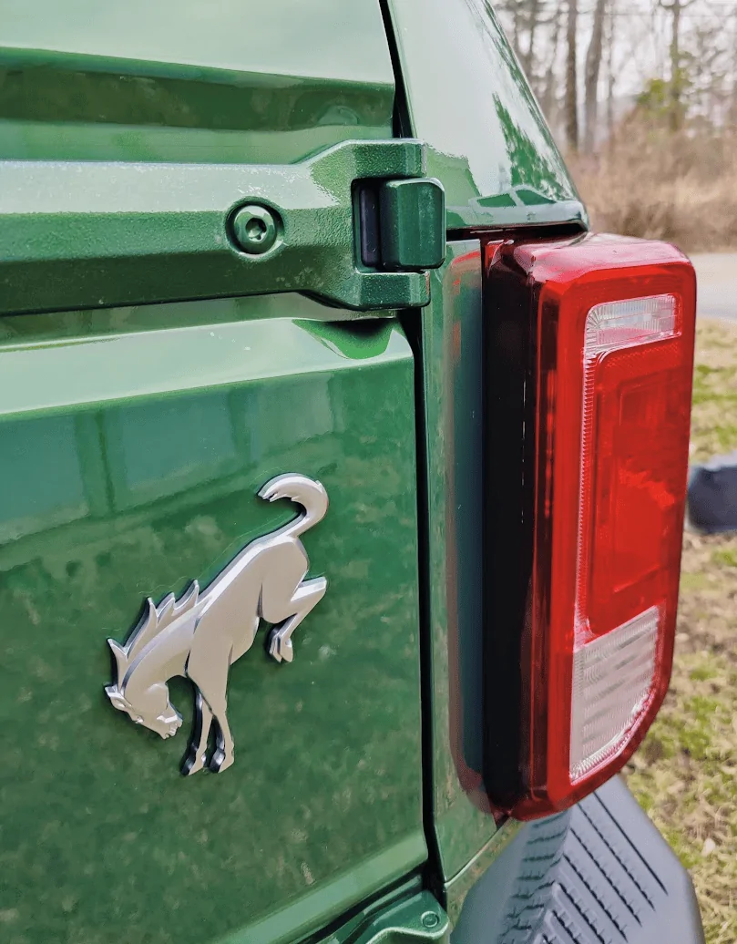 Ford Bronco Does your tailgate brush the window when you close it? 1679950266187