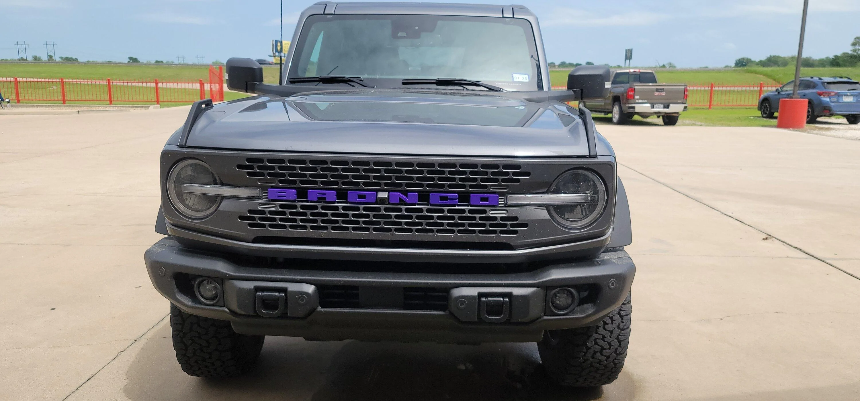 Ford Bronco Are some modular bumpers still coming with plastic bash plates? 20230327_143412