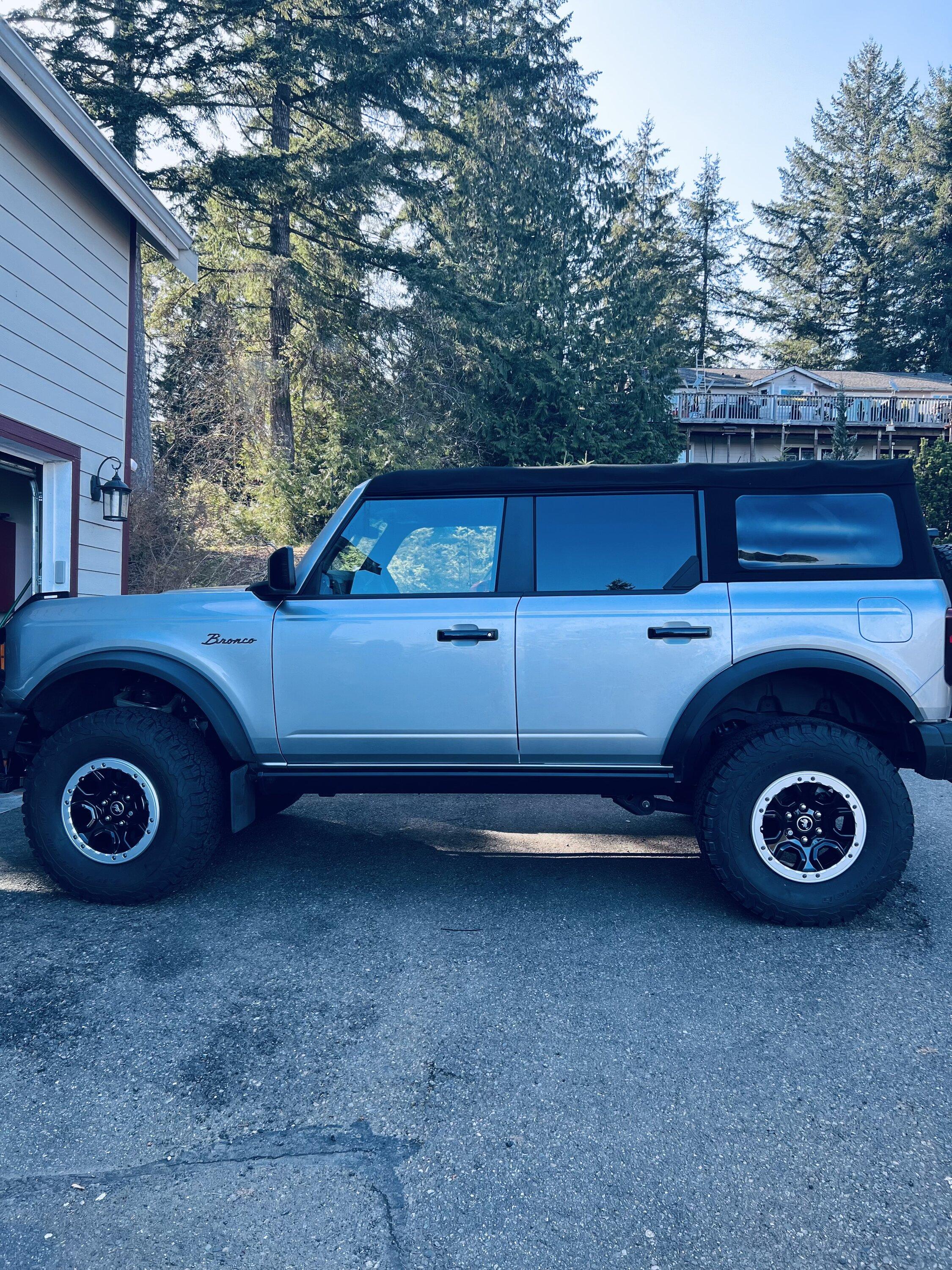 Ford Bronco Big Green Badlands Build 6261B414-6F6A-4282-B046-56BCC5C4E8AF