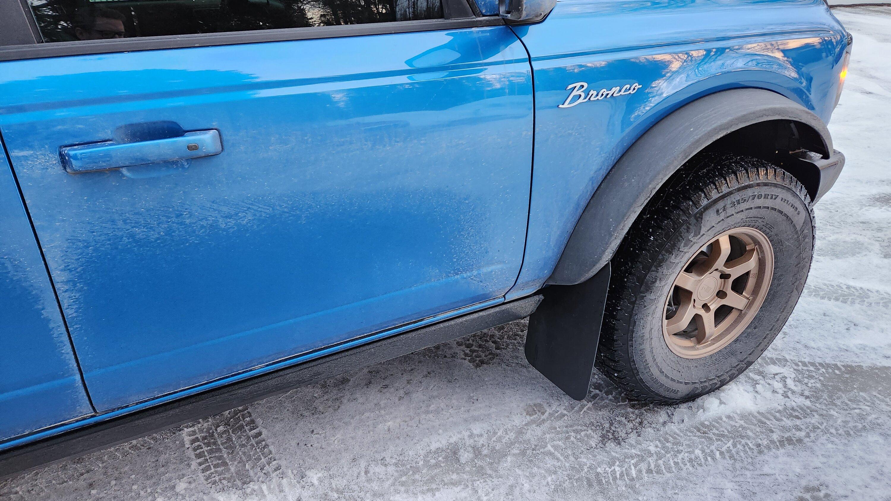 Ford Bronco GoRhino E1 Electric Steps installed 20230328_202112