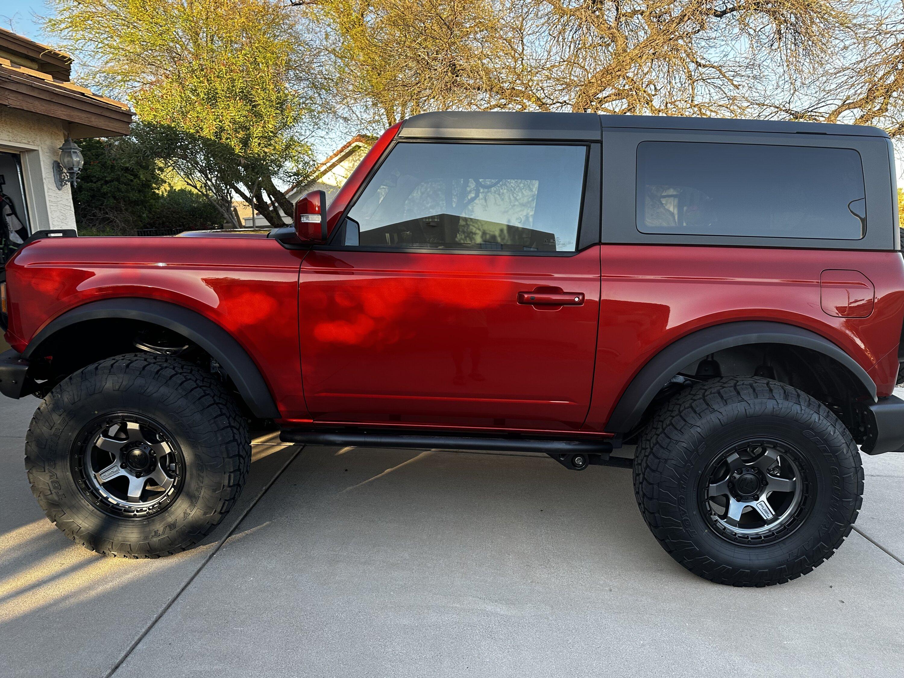 Ford Bronco HOT PEPPER RED Bronco Club IMG_0927