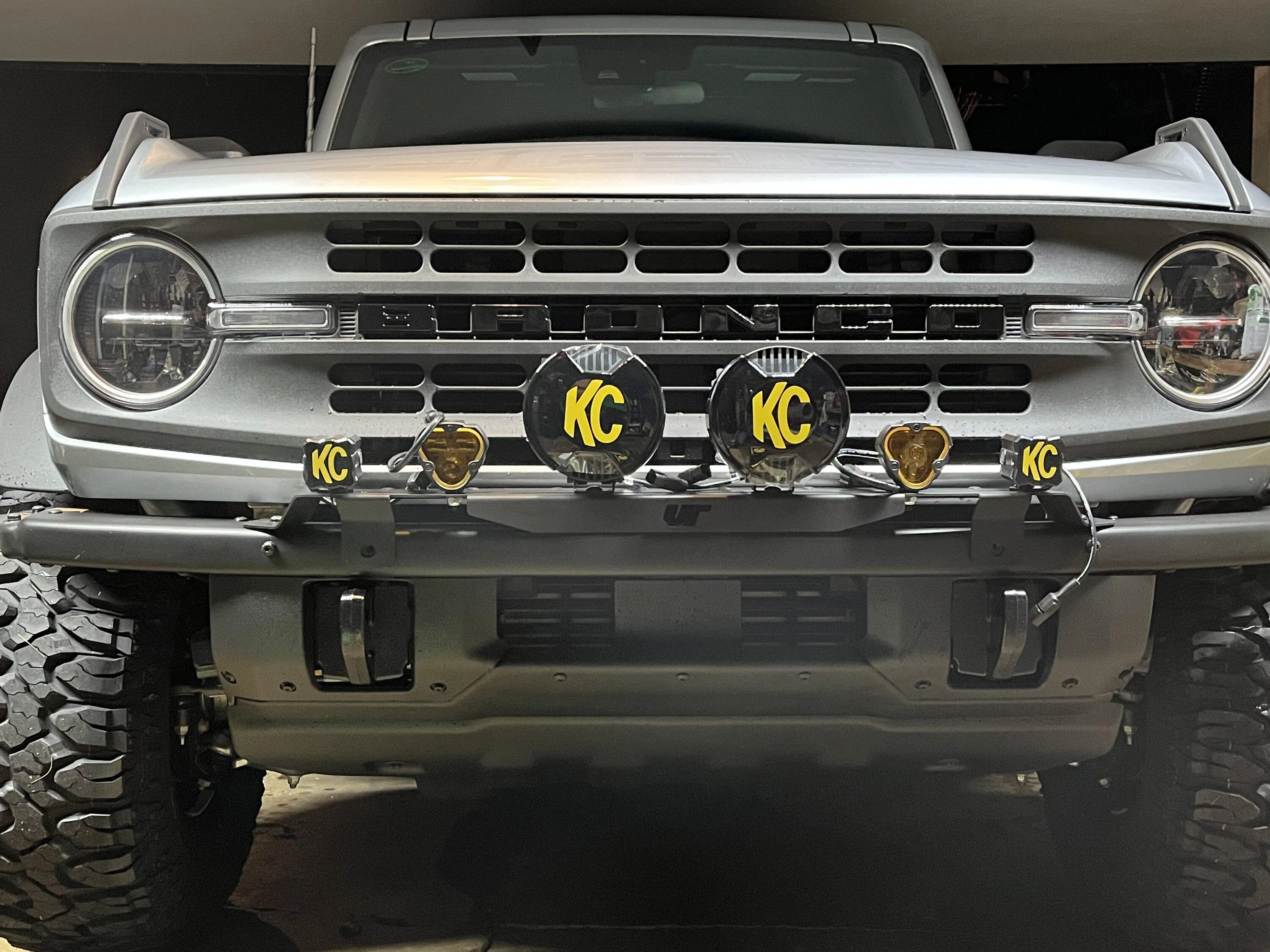 Ford Bronco Show me your light bar/KC light pics! 22649B1B-12F0-4DA6-A147-D7B1A85D4DC7