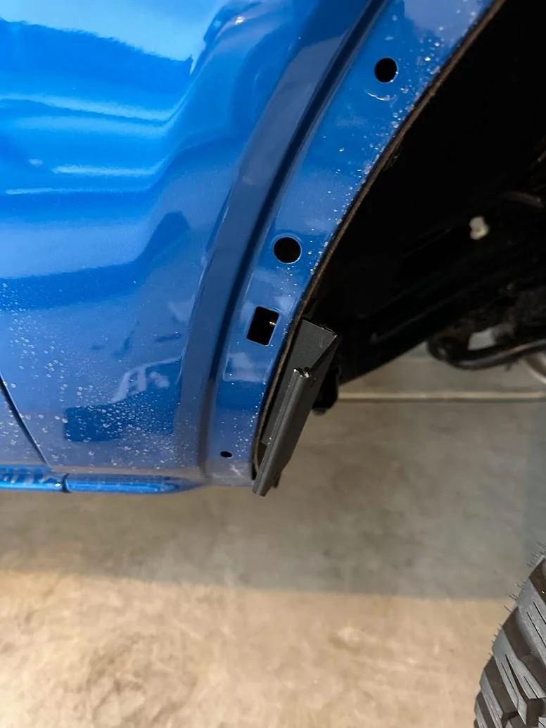 Ford Bronco Problem Installing Mabbet Front Flaps IMG_1006