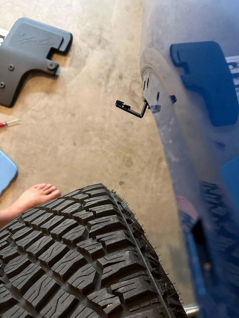 Ford Bronco Problem Installing Mabbet Front Flaps IMG_1005