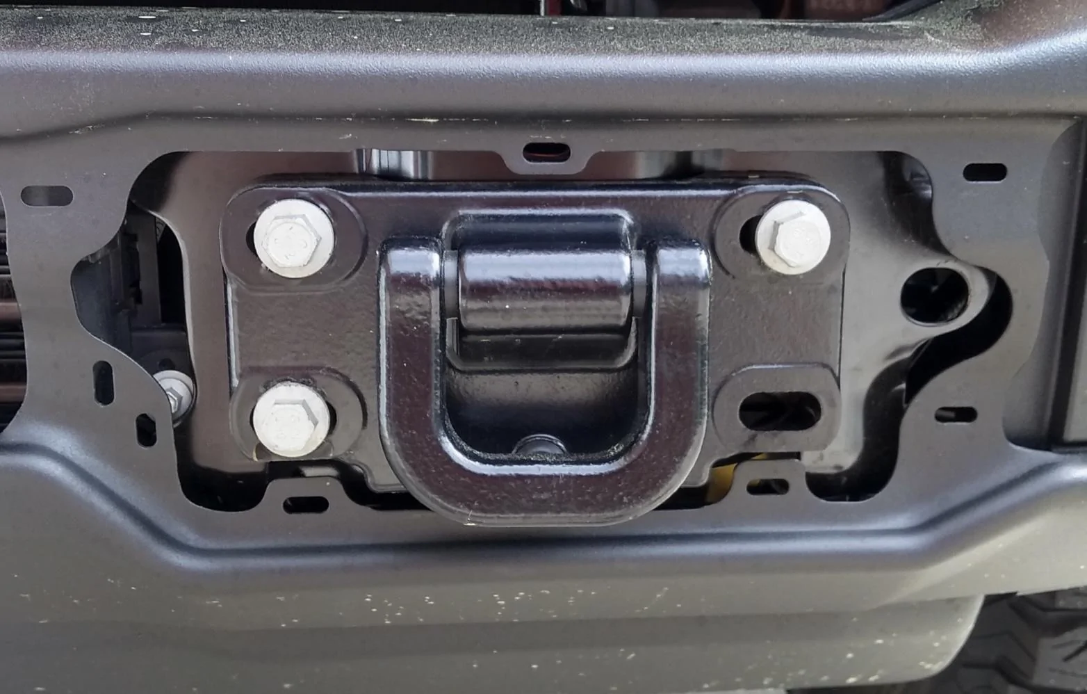 Ford Bronco Modular Bumper Tow Hooks Mounted with Plastic Bumper 1A503B15-D04E-4E52-909B-23432CFA15BB